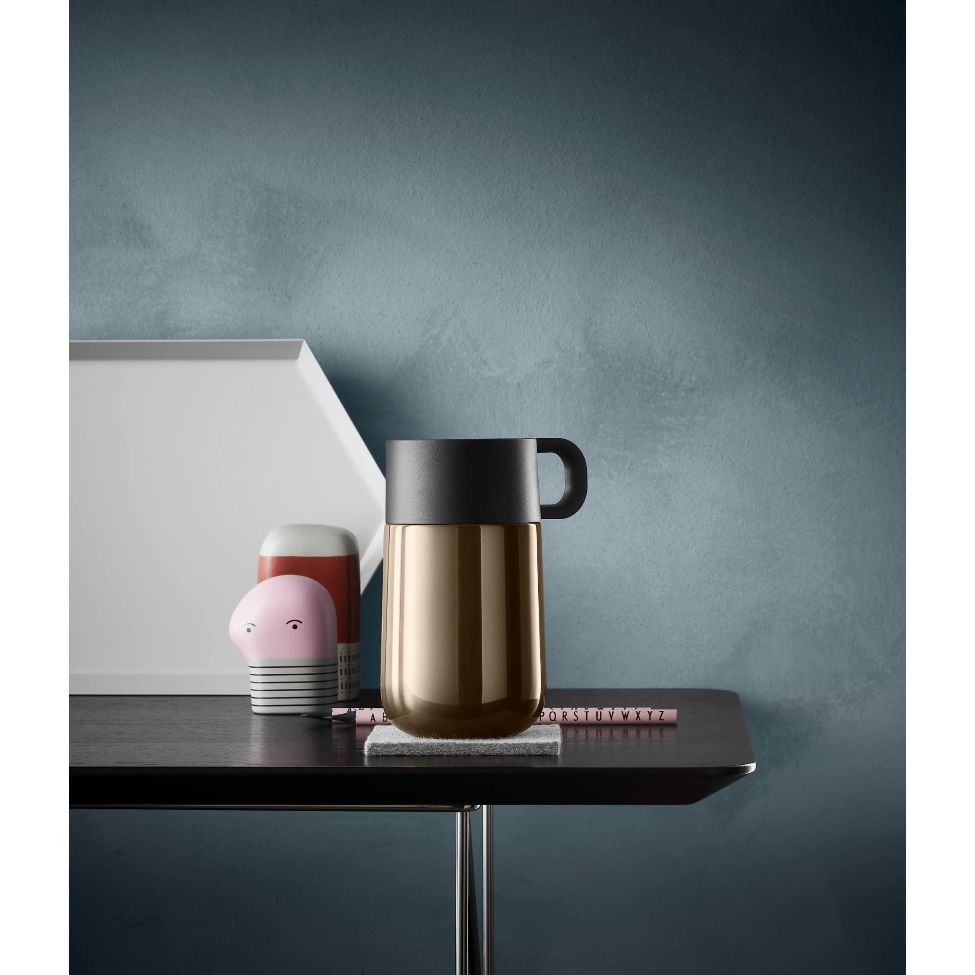 WMF Impulse Travel Mug Taza térmica, 0,3 l, cierre automático, apertura de 360°, mantiene las bebidas calientes durante 6 h y frías durante 12 h, taza de café para llevar, marrón