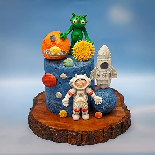 Miniatura 8 de Katy Sue Molde de silicona para astronauta/astronauta para decoración de pasteles y manualidades. La figura mide 3.9 pulgadas de alto, 3.7 pulgadas