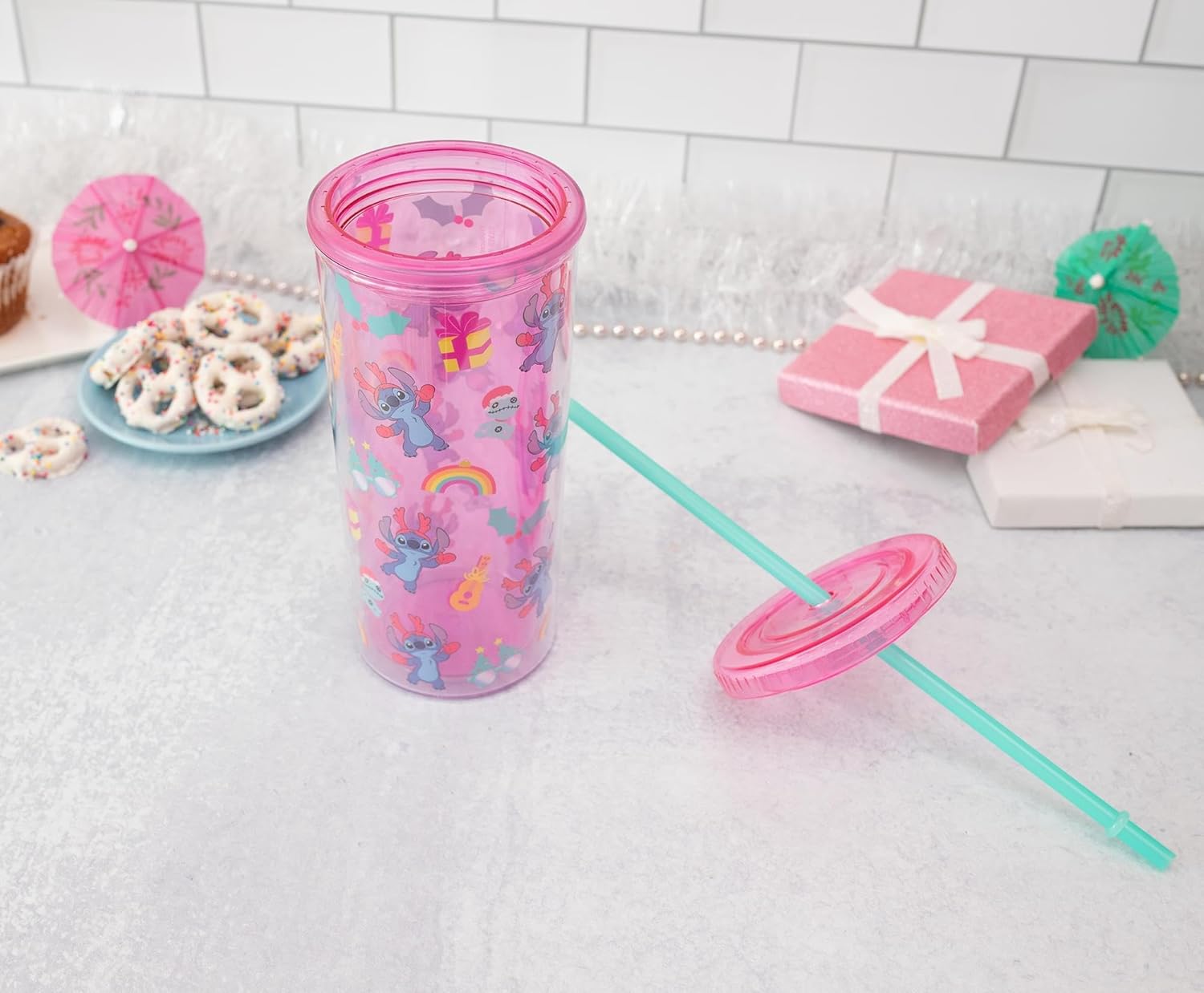 Disney Lilo & Stitch Christmas Stitch Plastic Carnival Cup With Leak-Resistant Lid and Reusable Straw | Holds 20 Ounces - Image 6