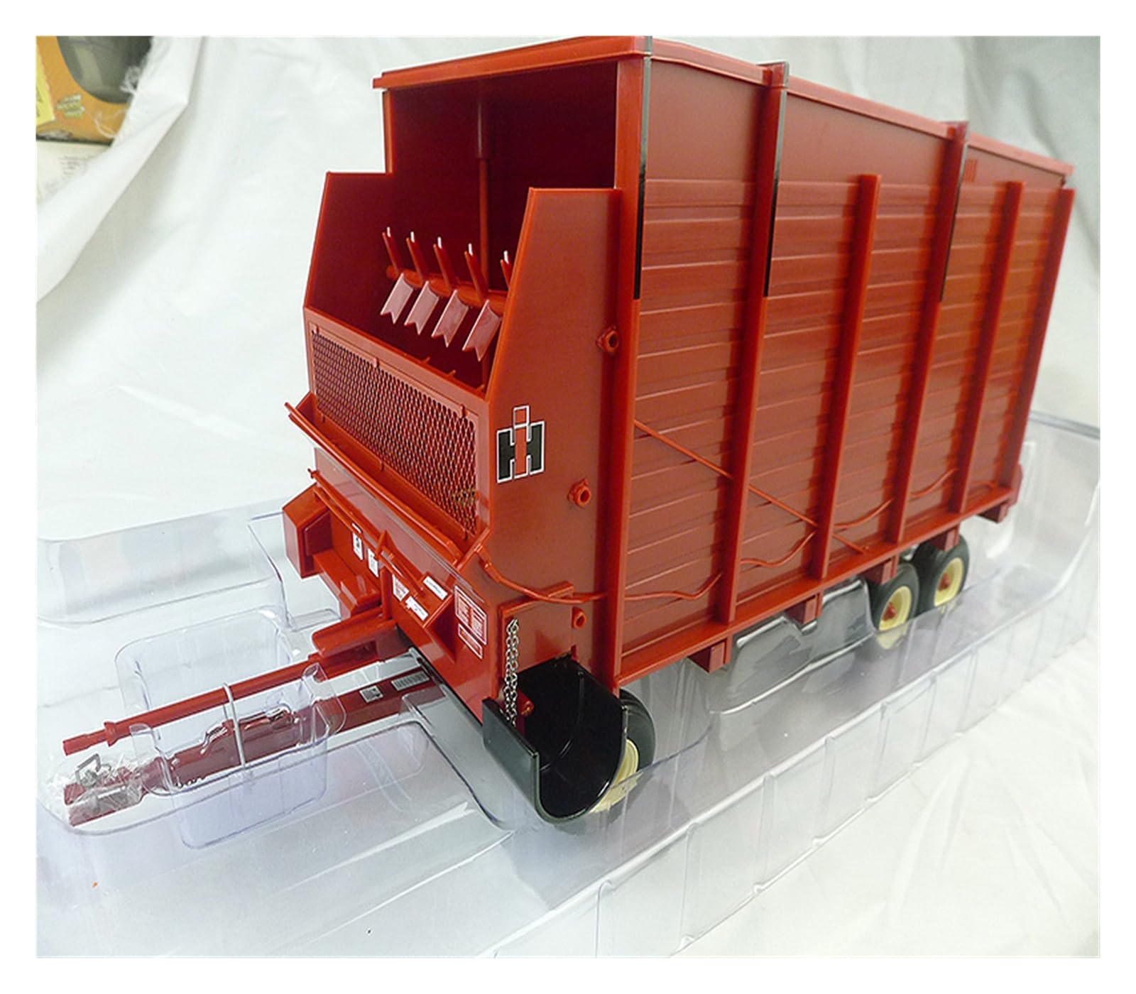 1:16 dla IH 120 wagon paszowy traktor model przyczepy vintage czerwona ozdoba lub statyczne przedmioty kolekcjonerskie