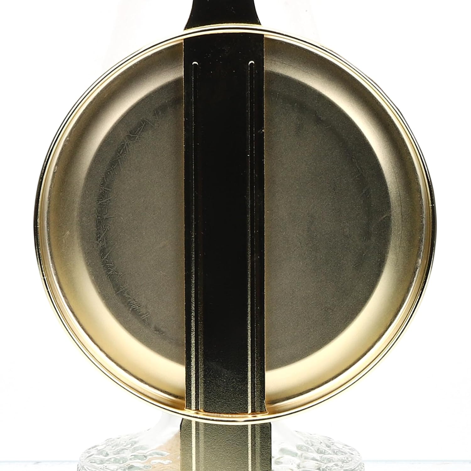 Vintage Large Glass Kerosene Oil Lamp with Transparent Cover for Indoor Emergency Lighting and Retro Home Decor Classic Four-Claw Design for Living Bedroom Bar