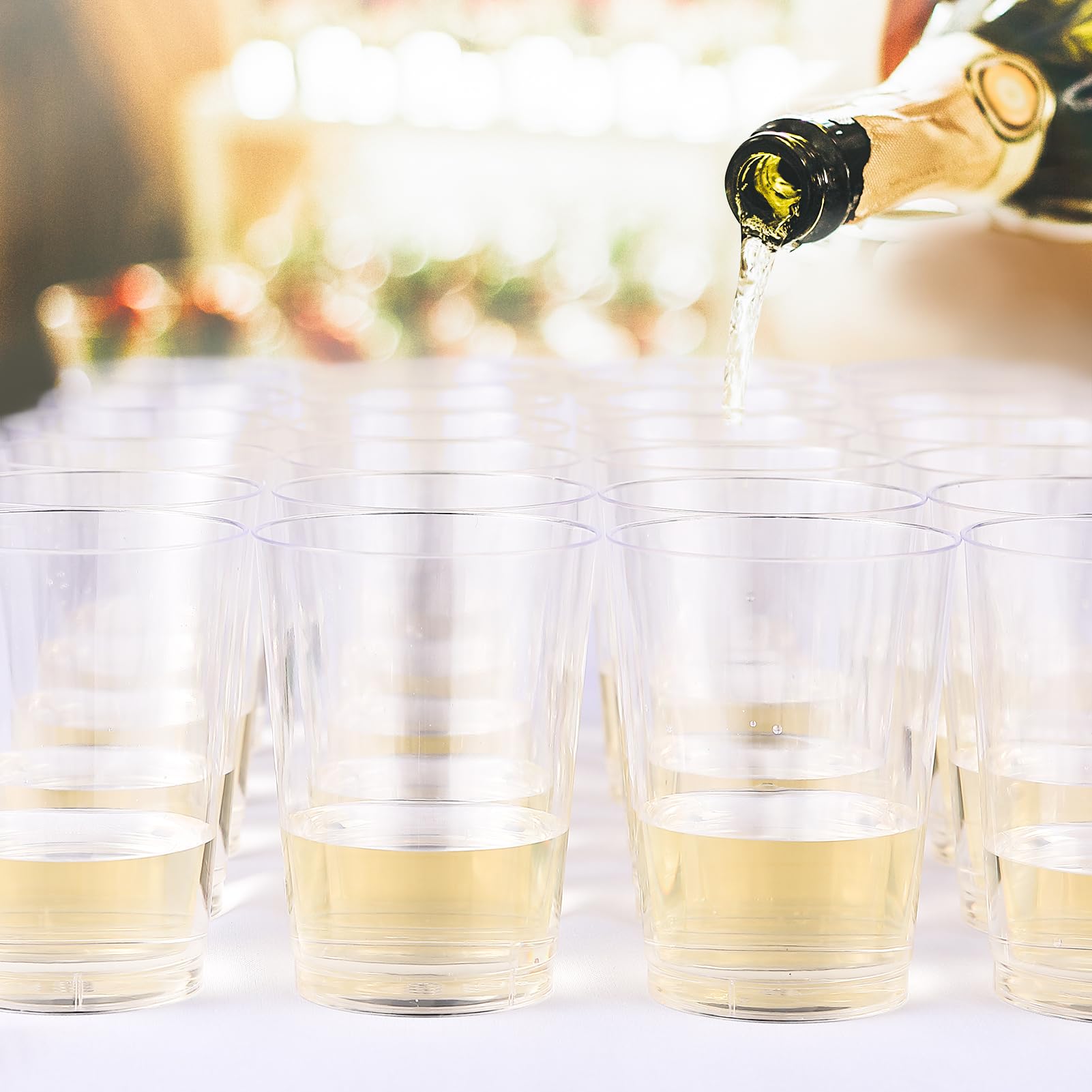 Amazon.com: JOLLY CHEF 14 oz Clear Plastic Cups, 100 Pack Heavy-duty Party  Glasses, Disposable plastic cups for wedding Cocktails Tumblers, Ideal for  Halloween,Christmas, Thanksgiving Parties : Health & Household