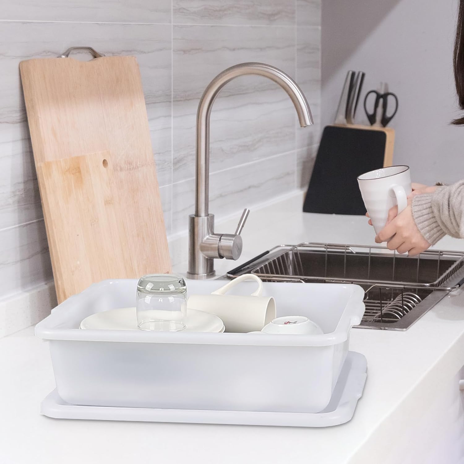 3-Pack 13 L Plastic Commercial Bus Tub with Lid, Restaurant Dish Tub, White