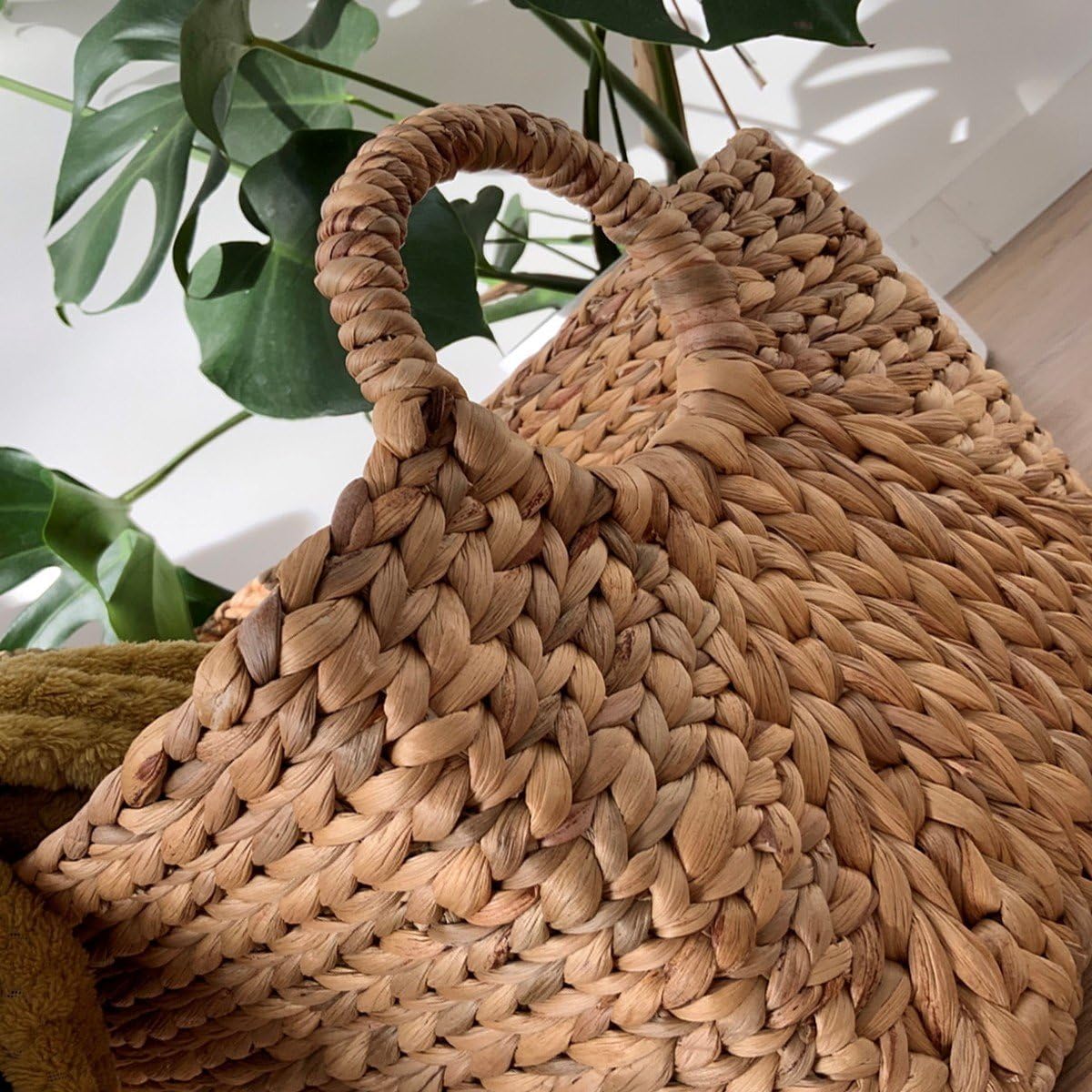 Cesta De Jacinto De Agua Con Asas - 46 X 27 X 27 Cm