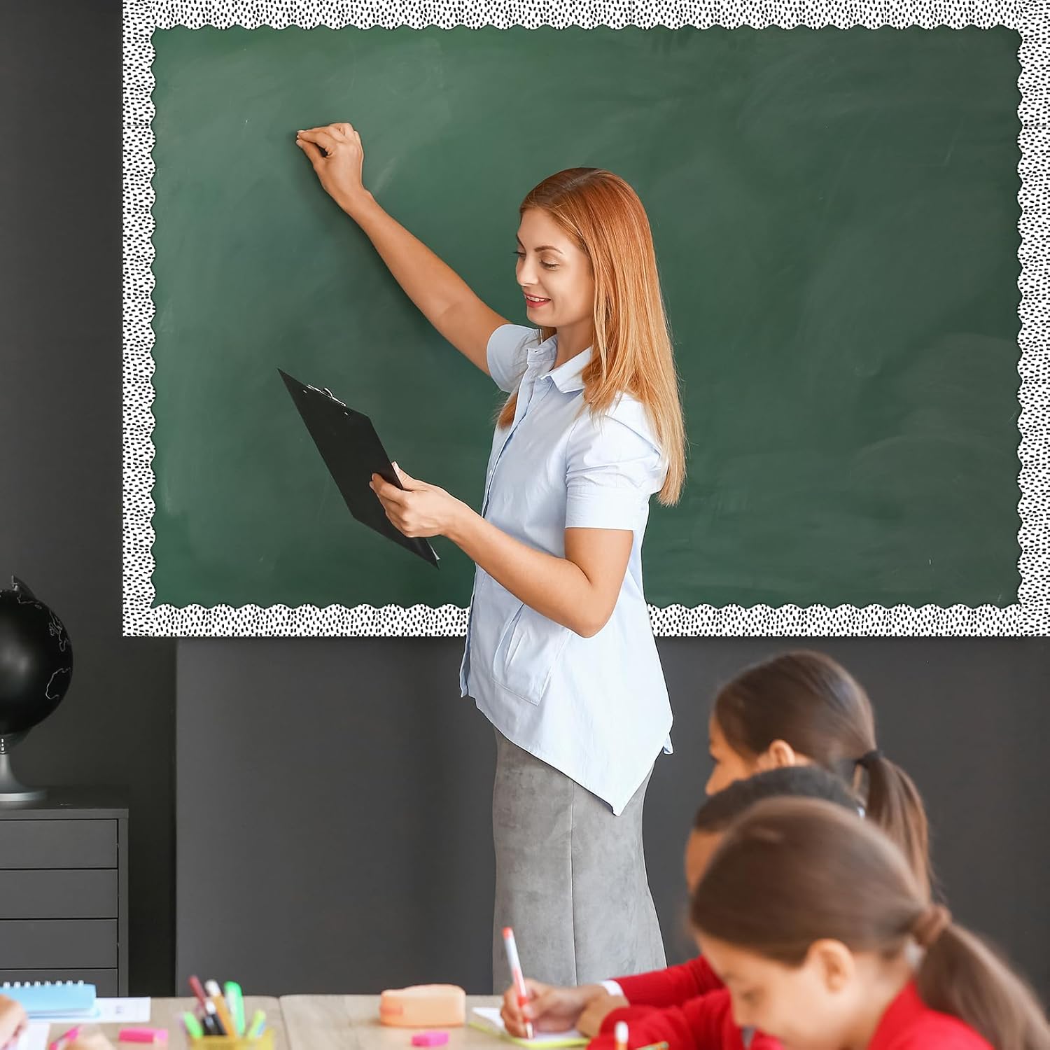Fuutreo 68.9 ft Magnetic Bulletin Board Border Magnetic Whiteboard Strips Rolls for Classroom Chalkboard Trim School Office Chalkboard Decoration(Wavy Black Dot)