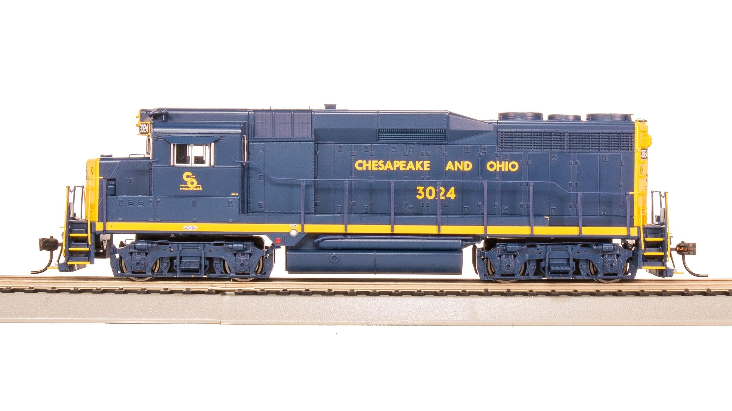 Animation de réseau ferroviaire miniature avec l'EMD GP30 C&O HO