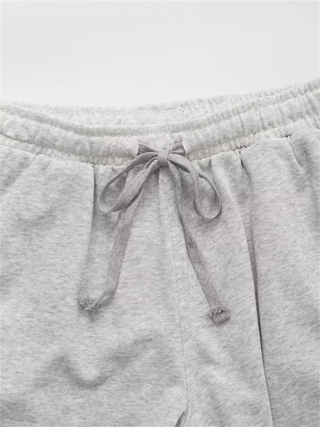 Women's Simple Round Neck Short-Sleeved T-Shirt Shorts Classic Two-Piece Suit