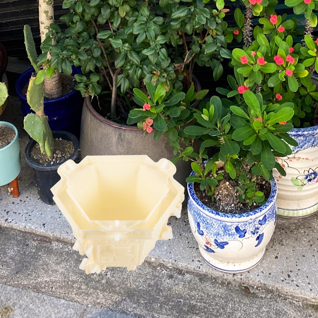 Flower Planter Mold for Concrete Succulent Pot DIY Flower Pot Making for Crafts Hexagon Bonsai Cement Mold for Creative Handcrafts and Bonsai Decoration