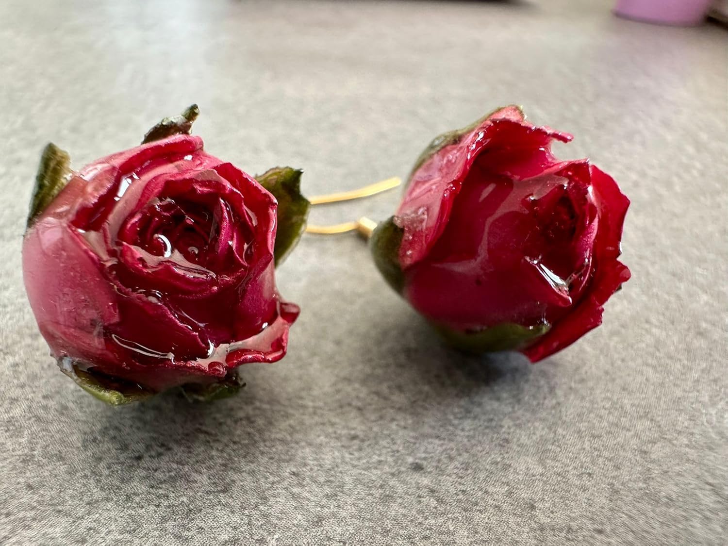 Handgemachte Ohrringe aus Echten Rosen mit Edelstahl