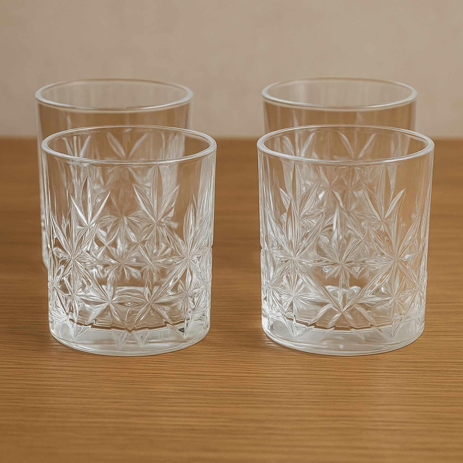 WELL HOME MOBILIARIO & DECORACIÓN Set of 4 Glass Glasses with Capacity of 230 ml, Diameter 7.5 x 8 cm