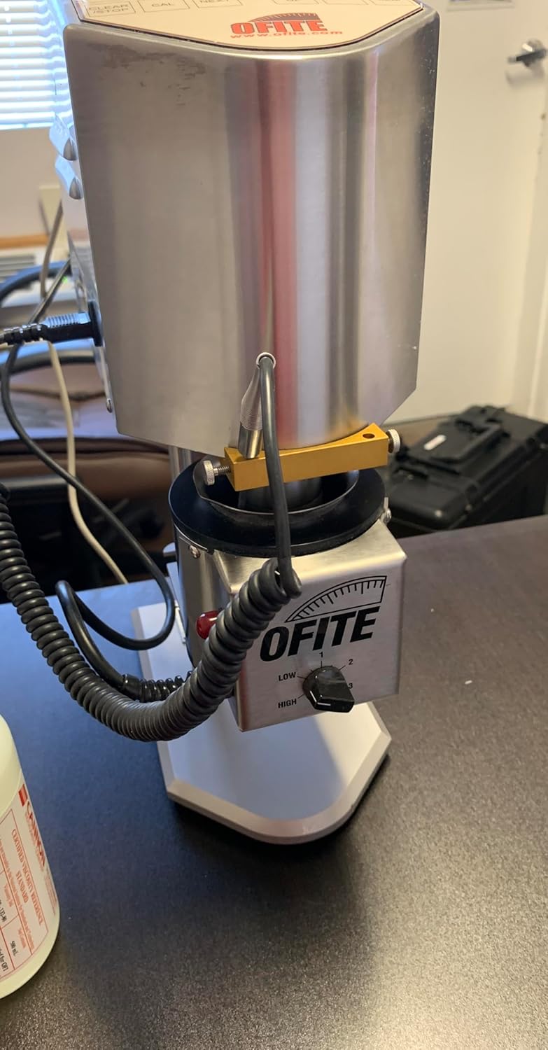 Sebelah lagi view of the OFITE Model 900 Viscometer, focusing on the bob and cup area with a control knob visible.