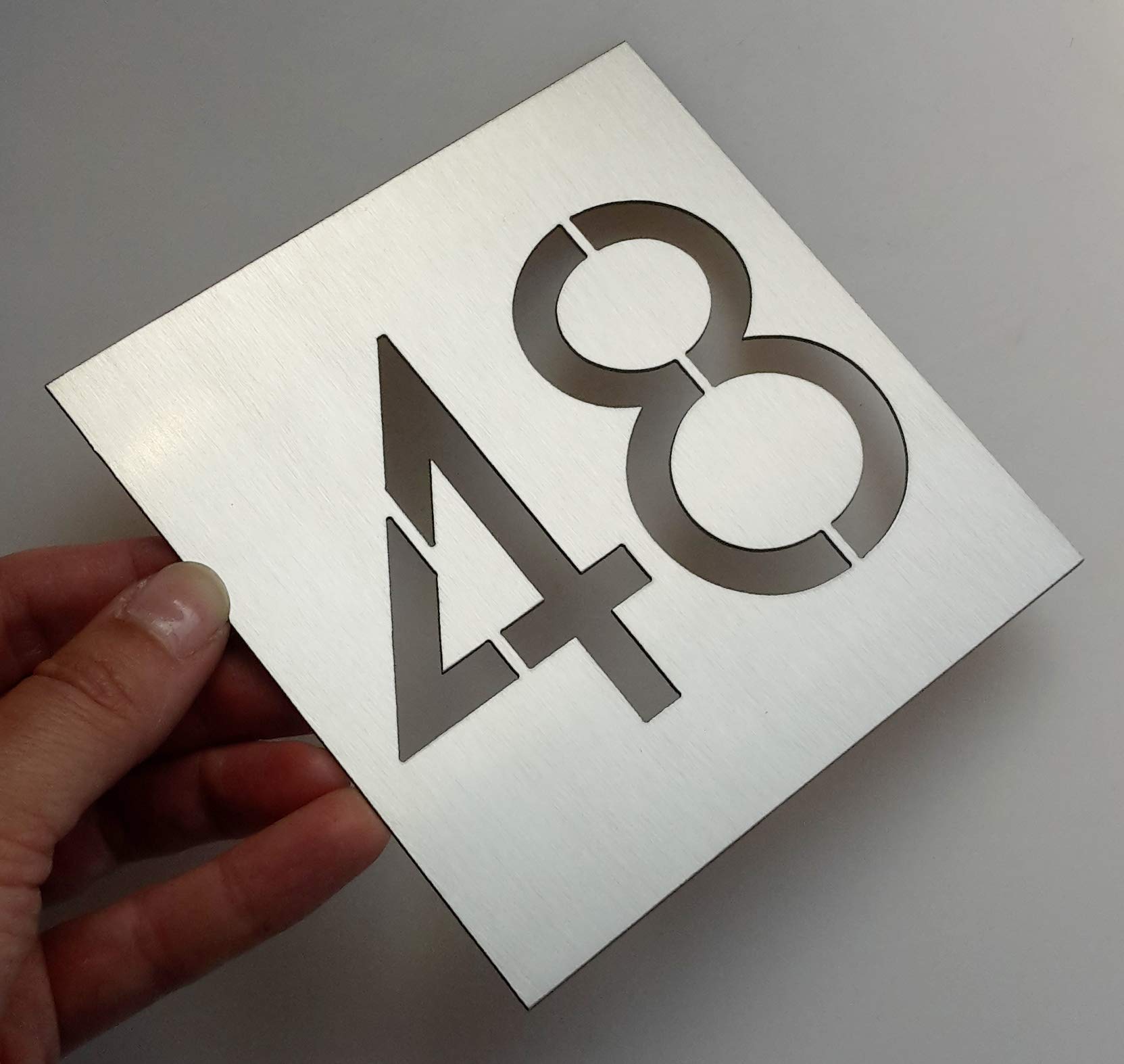 GUIZZO Creart - Numero Civico Esterno in Acciaio Inox con Fori 2 Cifre, Numeri Civici Esterni per Targa Personalizzata Made in Italy, Targhetta Personalizzata Porta Ingresso per Uso Esterno, 20x20H cm