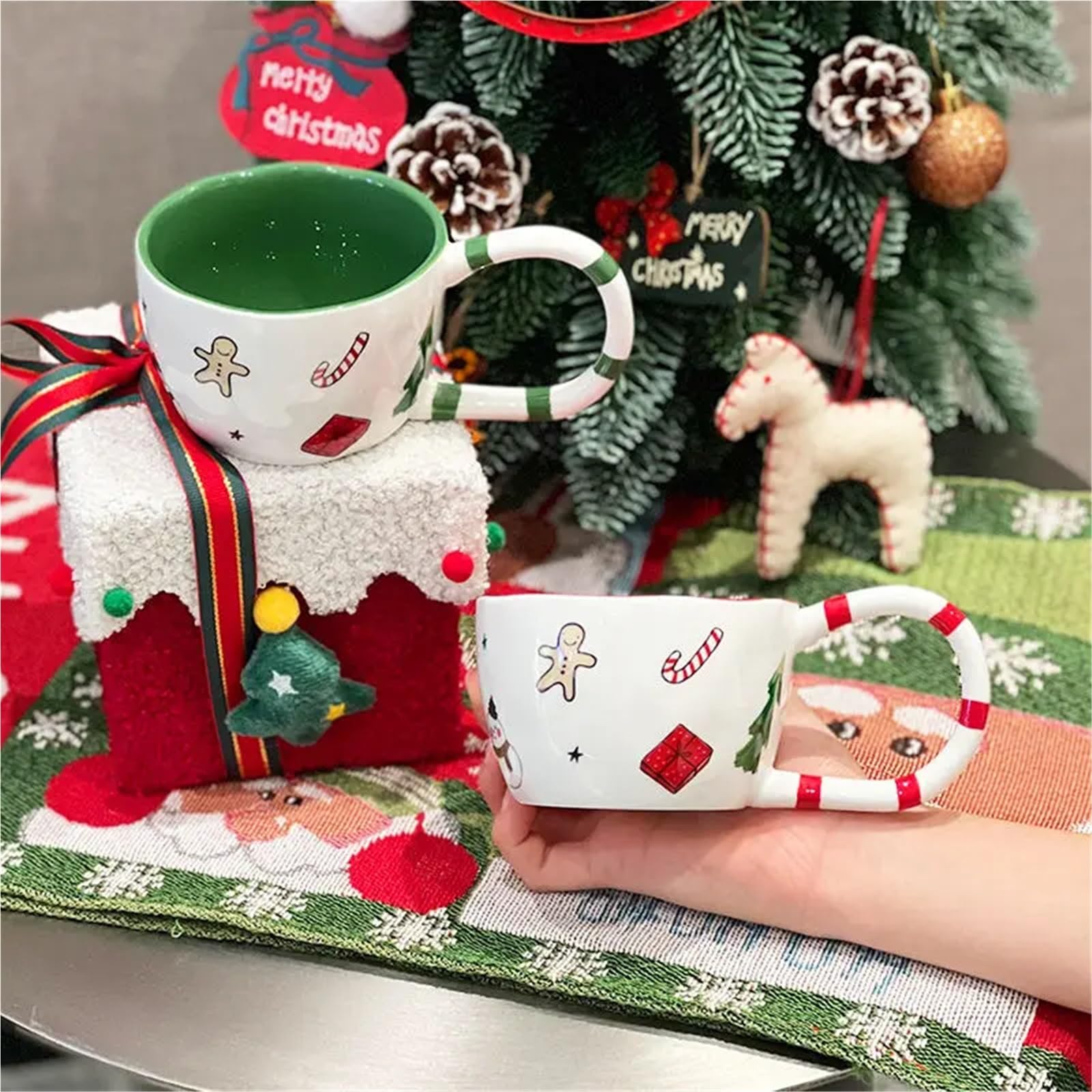 Tazza Per Coppie 2PCS 350ML Tazza di caffè di Natale Pizzicata a mano Tazza di ceramica Inverno Tè pomeridiano Latte Irregolare Grande manico Acqua Articoli e Attrezzature for Acqua, Caffè, Tè Per Nat