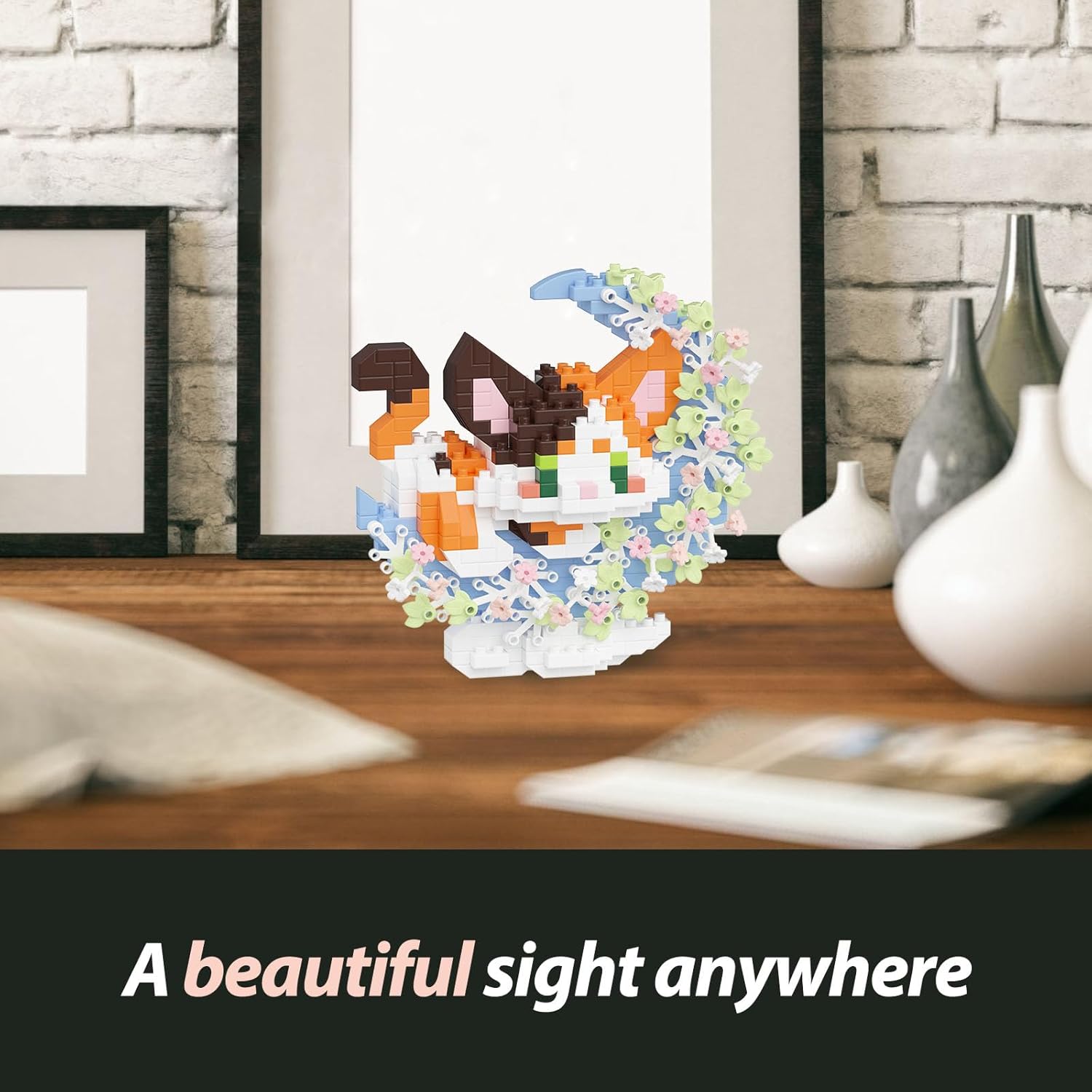 QISHOUTING Calico Cat Micro Building Blocks with Flowers for Kids 8 9 10+,Flowers Mini Building Set,Animal Micro Building Kits,Home Office Décor Gift for Adults and Teens