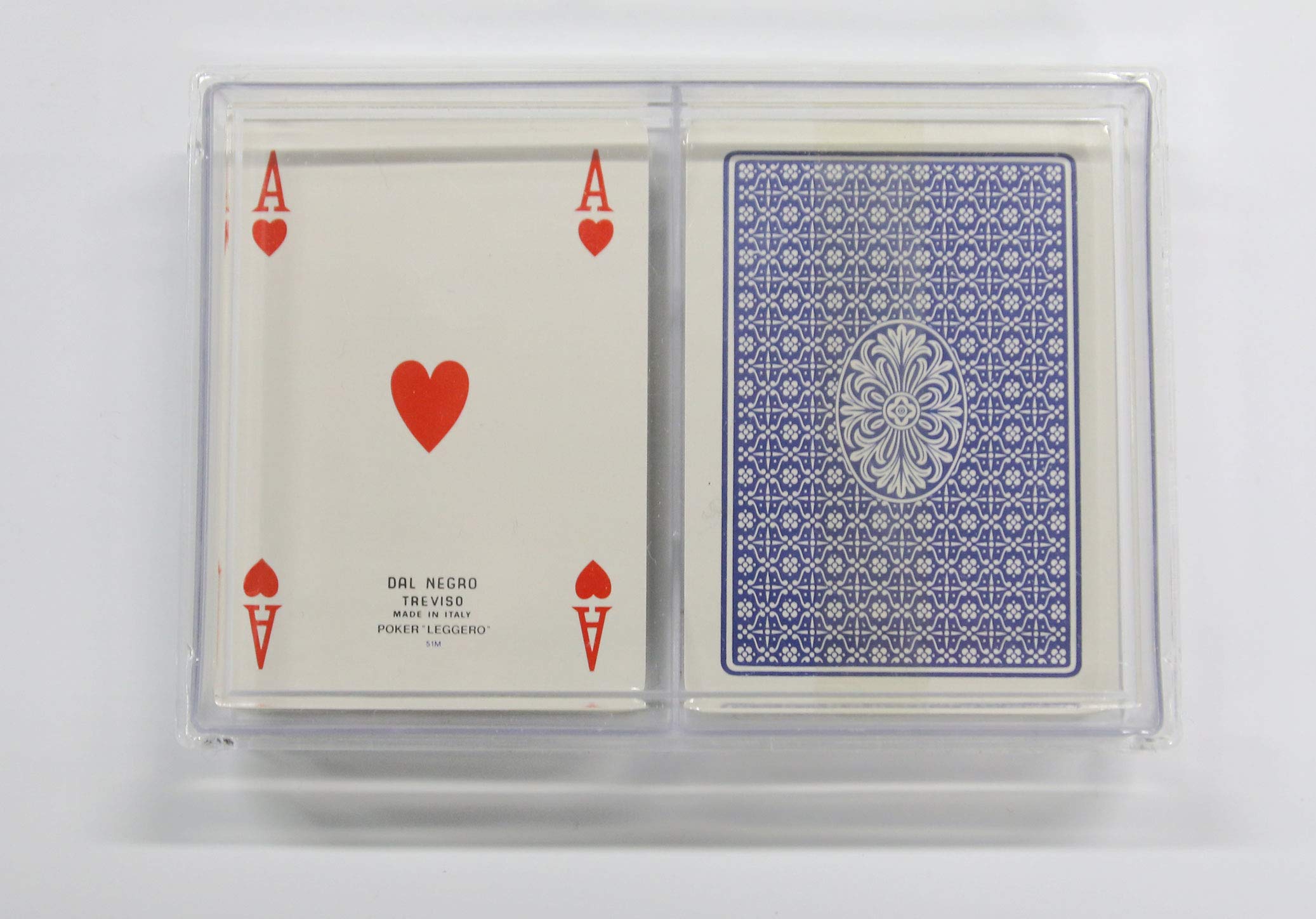 Confezione, scatolina in plastica trasparente con due mazzi da 54 carte rosse e blu, in cartoncino plastificato, misura confezione 14,5x10 centimetri, due mazzi sigillati (confezione da 50 pezzi)