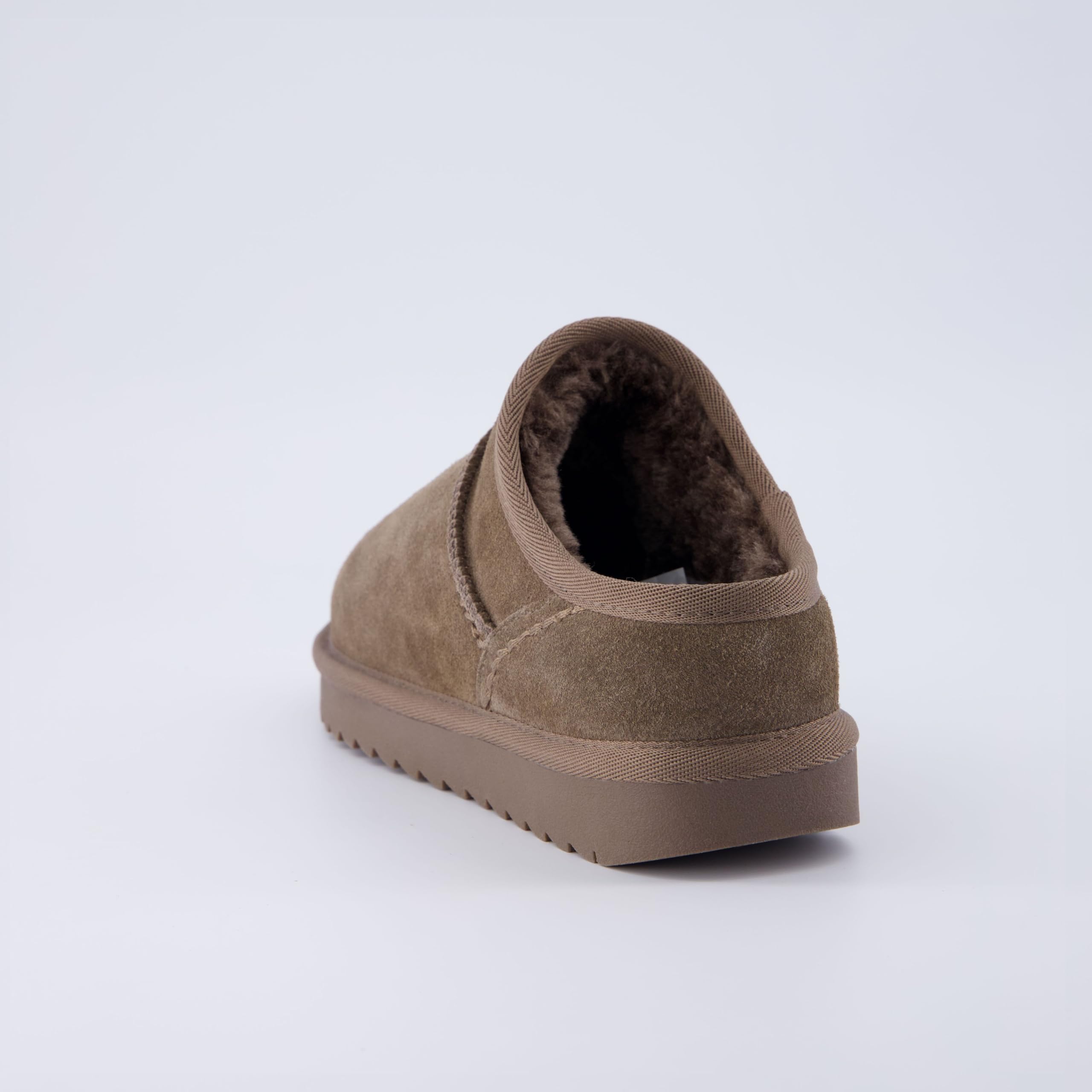 CUSHIONAIRE Bolt Slip on Lug Mule da Donna + Memory Foam, Ampie larghezze Disponibili, Crema 40 EU