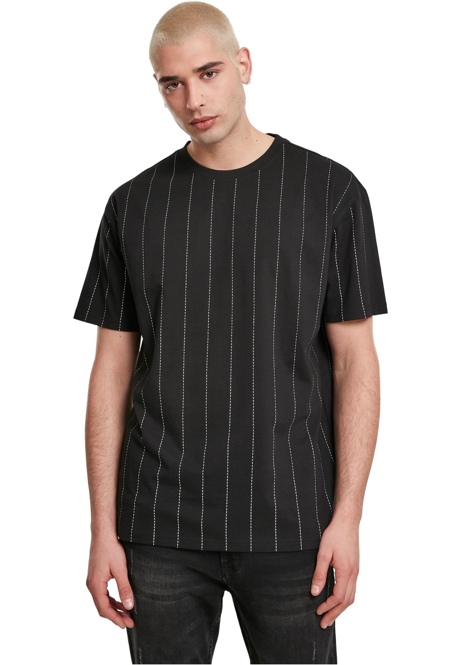 URBAN CLASSICS Men's Basic Oversized T-Shirt, Wide Cut, Long Tee, Short Sleeves Shirt with Crew Neck, 100% Jersey Cotton, in Black, Size: M