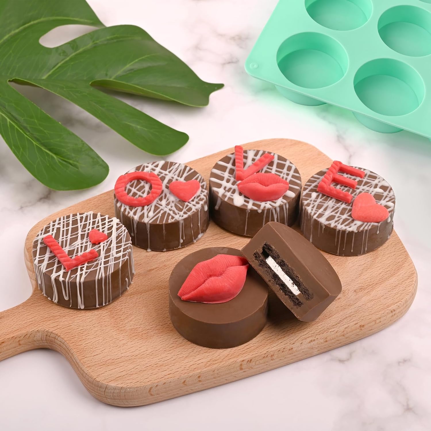 Round Chocolate Cookie s, 3 Pieces 12-Cavity Cylinder Chocolate