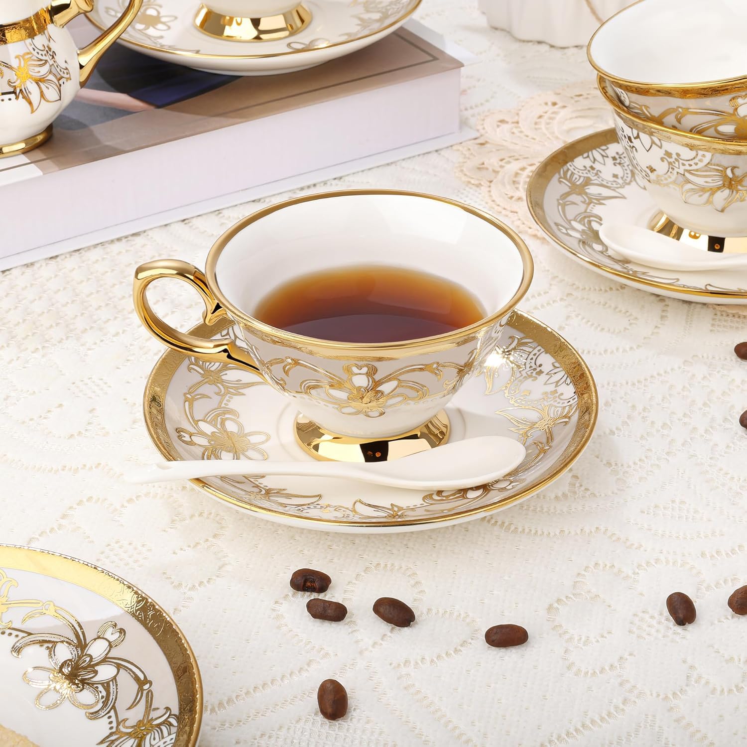 fanquare Juego de Té de Porcelana de 21 Piezas con Crema de Azúcar, Taza y Platillos para 6, Juego de Café Floral Real con Borde Dorado para Regalo de Cumpleaños y Aniversario de Boda