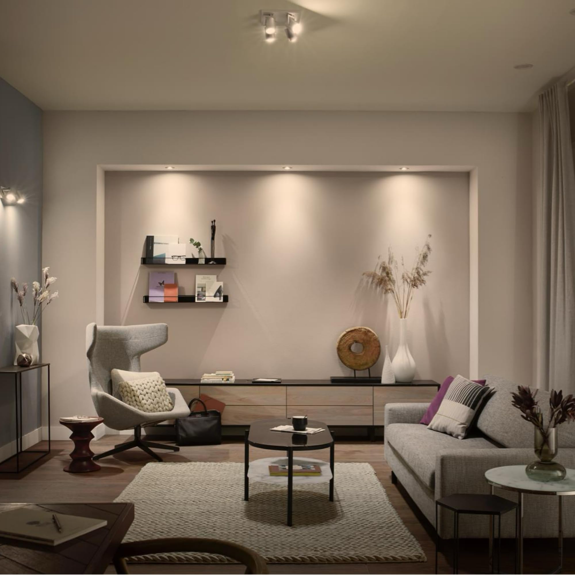 Philips Hue Vorteilspaket - GU10 - mit 4 Spots - Warmweißes Licht - Hue White