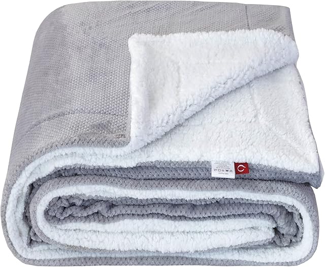SOCHOW Waffle Sherpa Fleece Throw Blanket, Super Soft Fuzzy Warm, Lightweight Fluffy Reversible Plush Blanket for Bed Sofa Couch, 127cm×150cm Light Grey