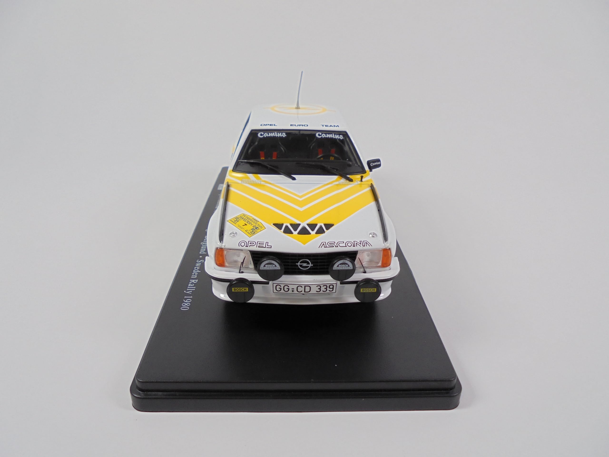 OPO 10 Modello di Auto in Scala 1/24 Compatibile con Opel Ascona 400 Kullang/Berglund Rally di Svezia 1980 - RVQ38