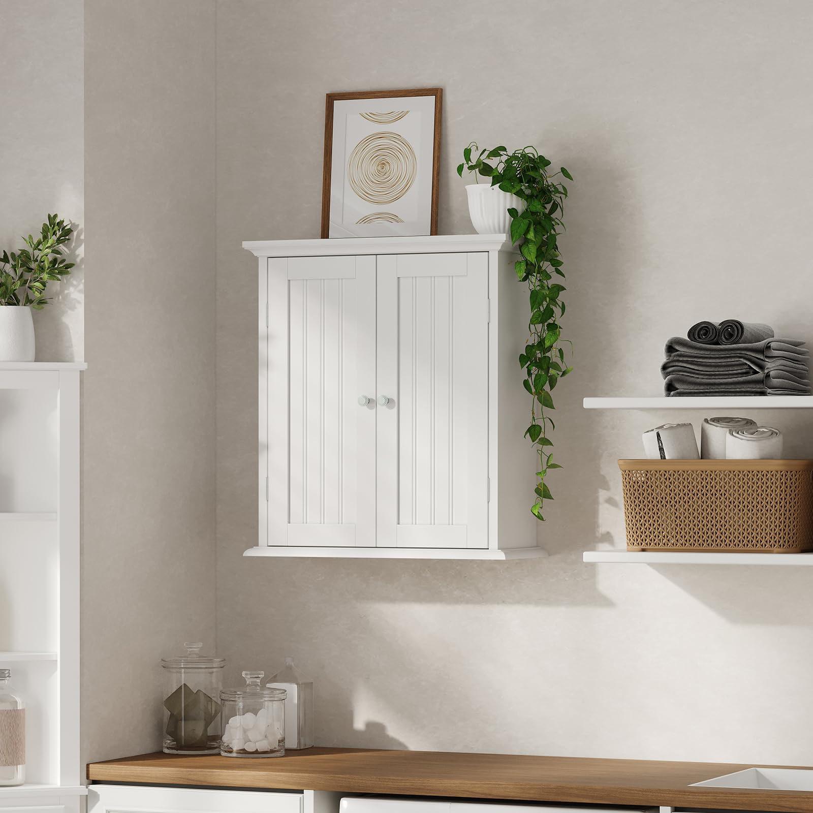 Badezimmer Schrank, Bad Schrank mit 2 verstellbaren Fachböden und Doppeltüren, modern Elegante Optik,Aufbewahrung über der Toilette für Familien, Weiß