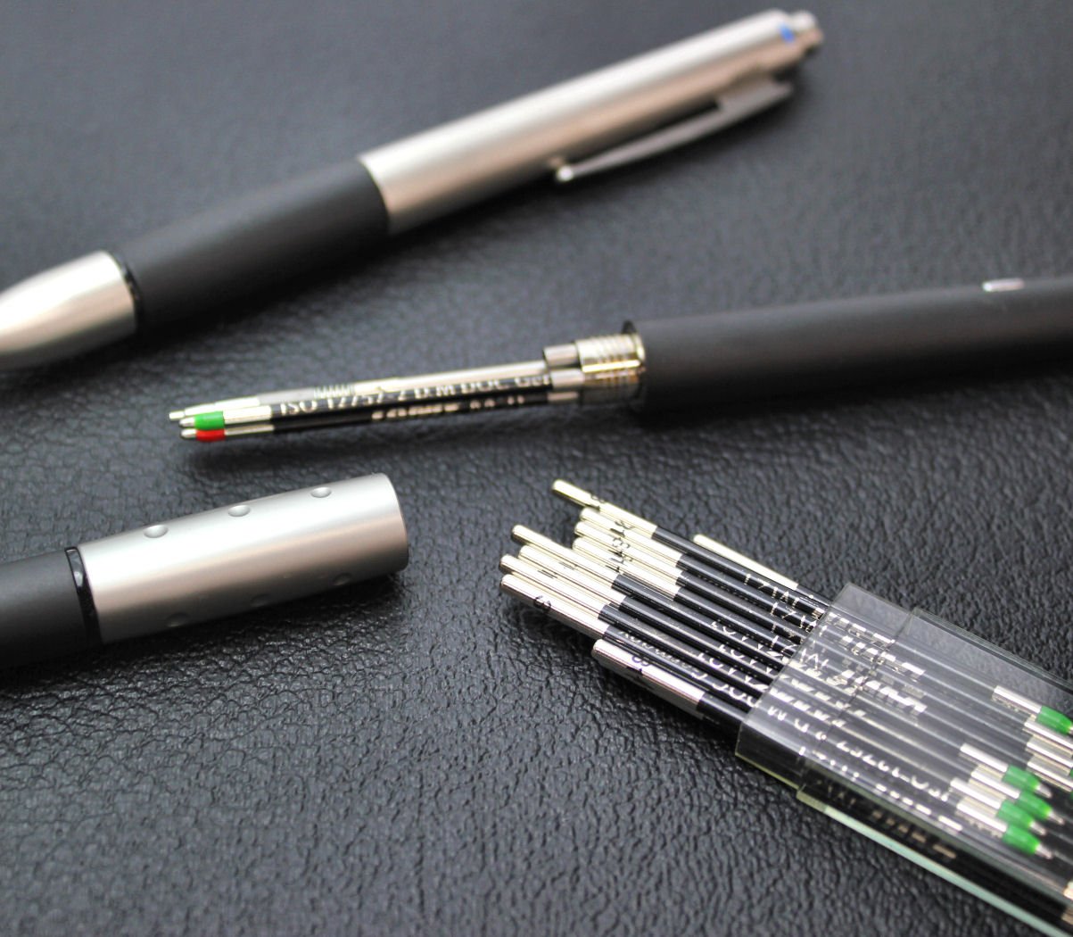 Amazon | LAMY ラミー 4色 ボールペン 油性 2000 L401 正規輸入品+LAMY