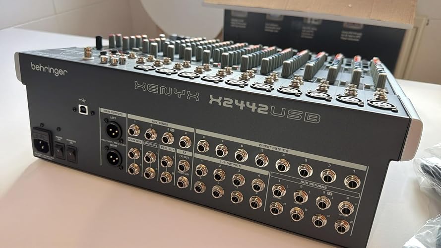 Amazon | Behringer アナログミキサー 24チャンネル4バス 1ノブコンプ