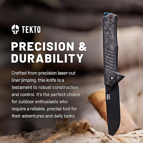 Miniatura 3 de TEKTO KNIVES F1 Alpha - Cuchillo de bolsillo plegable, hoja trasera recta modificada, acero D2 recubierto de titanio, ideal para acampar y Carbono
