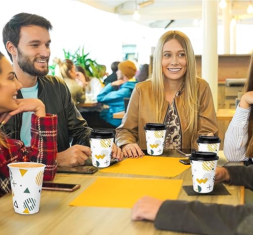 Miniatura 6 de Paquete de 100 tazas de café desechables de 12 onzas, tazas de papel para café con tapas, tazas de café de papel con patrones geométricos para