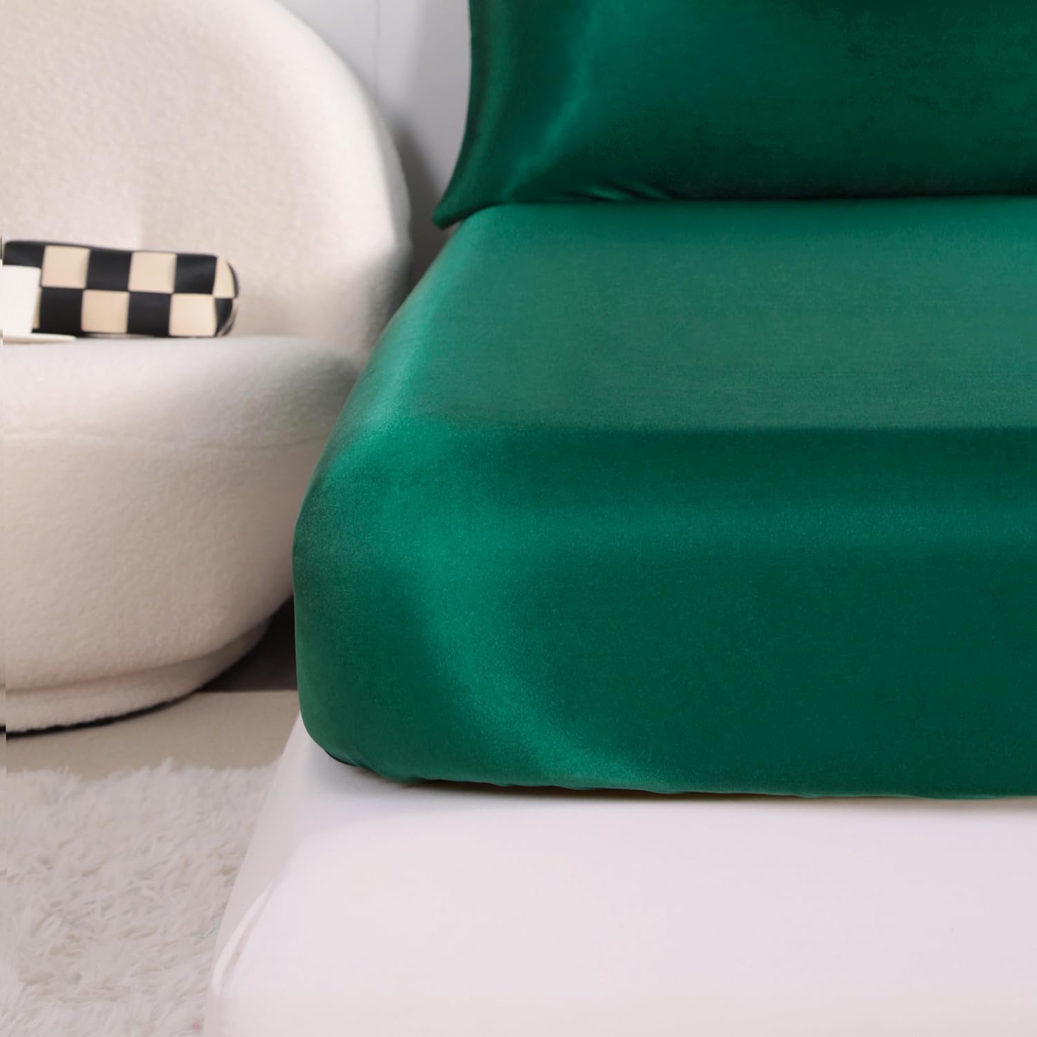 King Satin Bed Sheet Set, 4 Pieces Bed Sheet Set with Silky Solid Color, 1 Deep Pocket Fitted Sheet, 1 Flat Sheet, and 2 Pillowcases, Dark Green