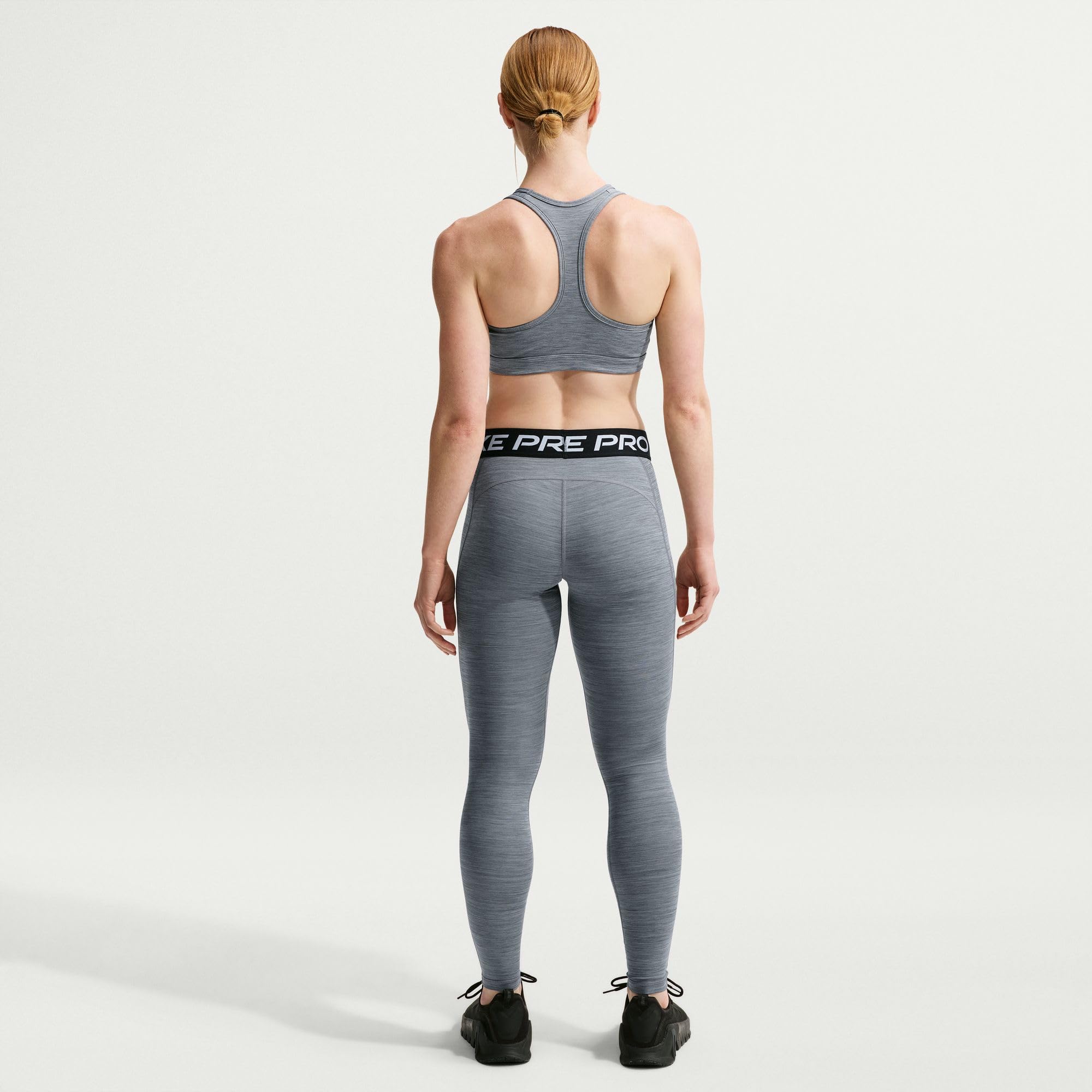 NIKE Pro Leggings in voller Länge mit mittelhohem Bund für Damen, IQ0886