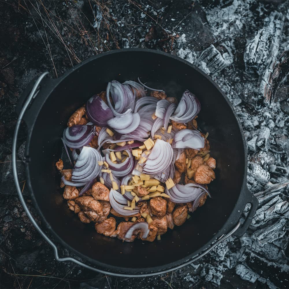 Petromax Feuertopf (Dutch Oven) Set´s (FT9, planer Boden) | Original Gusseisen | mit Deckelheber und Pflegepaste | ohne Einbrennen | Einsteiger-Set | robust & vielseitig