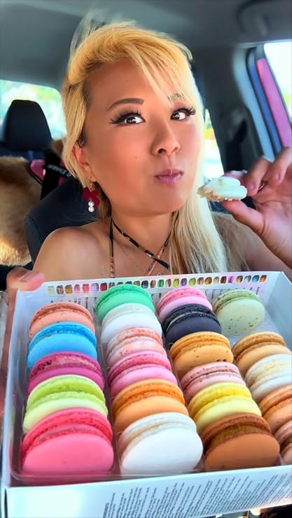 Macaron Gift Box - 24 Assorted French Macaron Bites, Gourmet Macaroons
