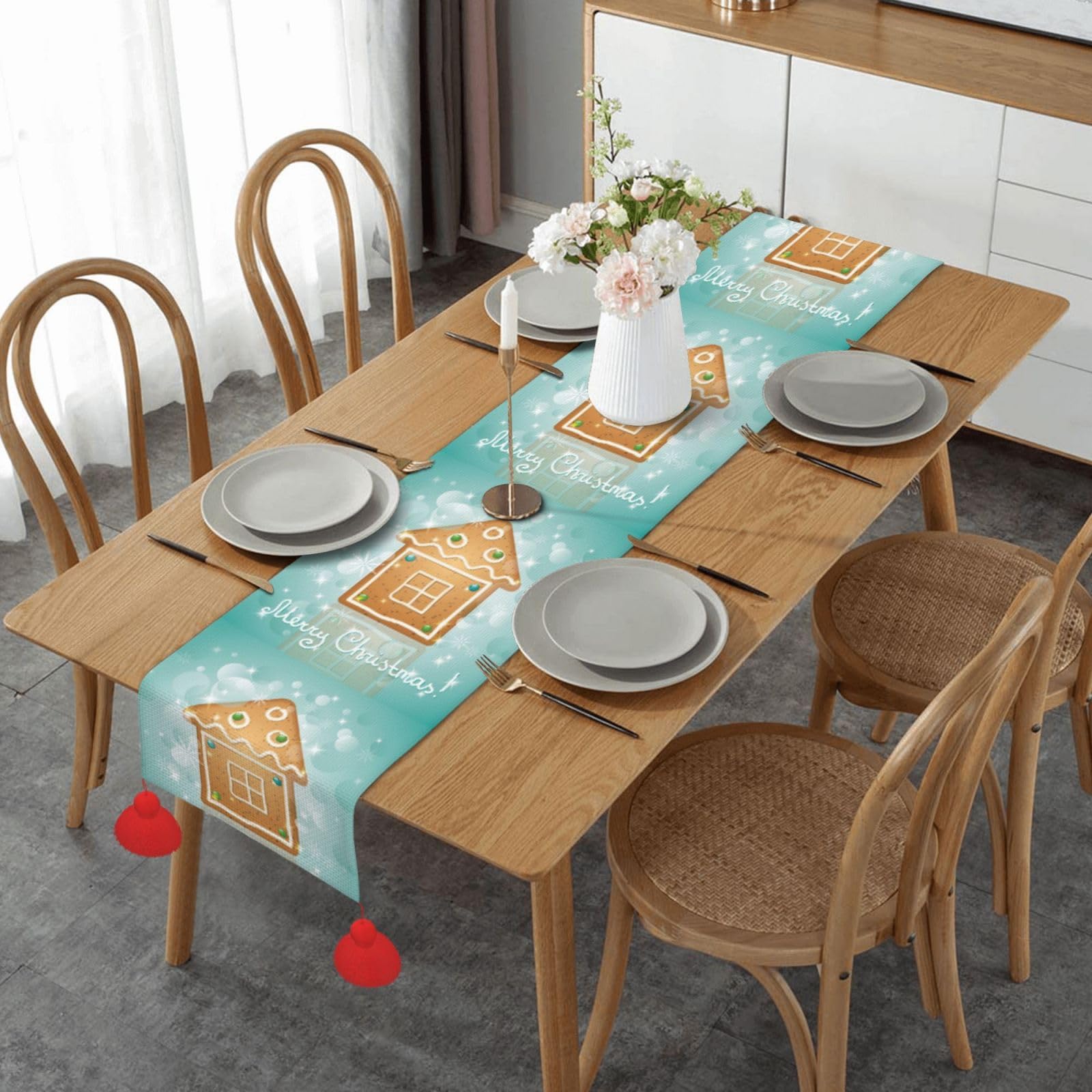 Chemin de table de Noël antidérapant avec pompons, le cadeau idéal pour gâter vos proches
