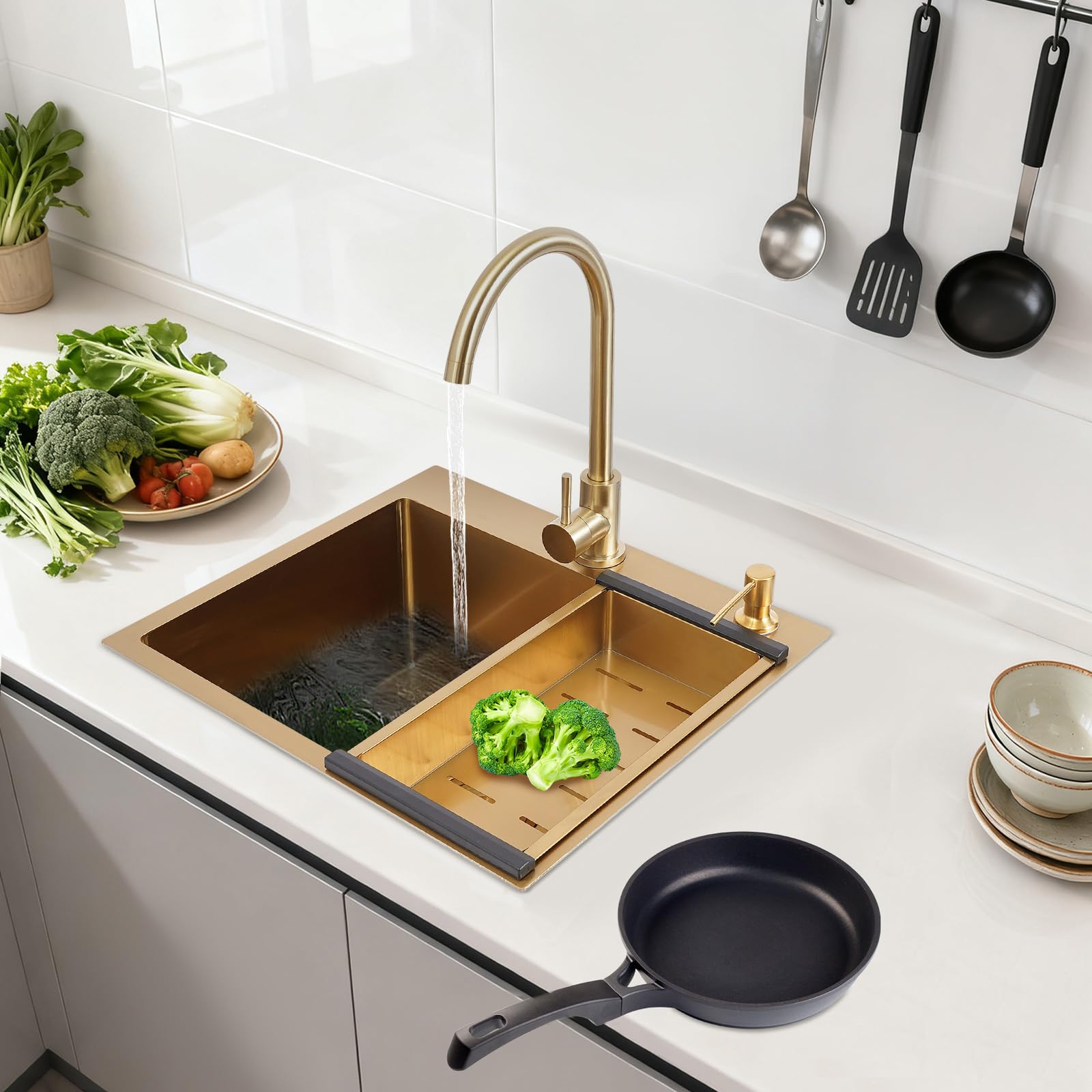 Fregadero de cocina de acero inoxidable Ecoggeder Multifuncional Fregadero de una cubeta Fregadero de cubeta única Fregadero compuesto 55 x 50 cm Oro con grifos, cesta de escurrido, dispensador de