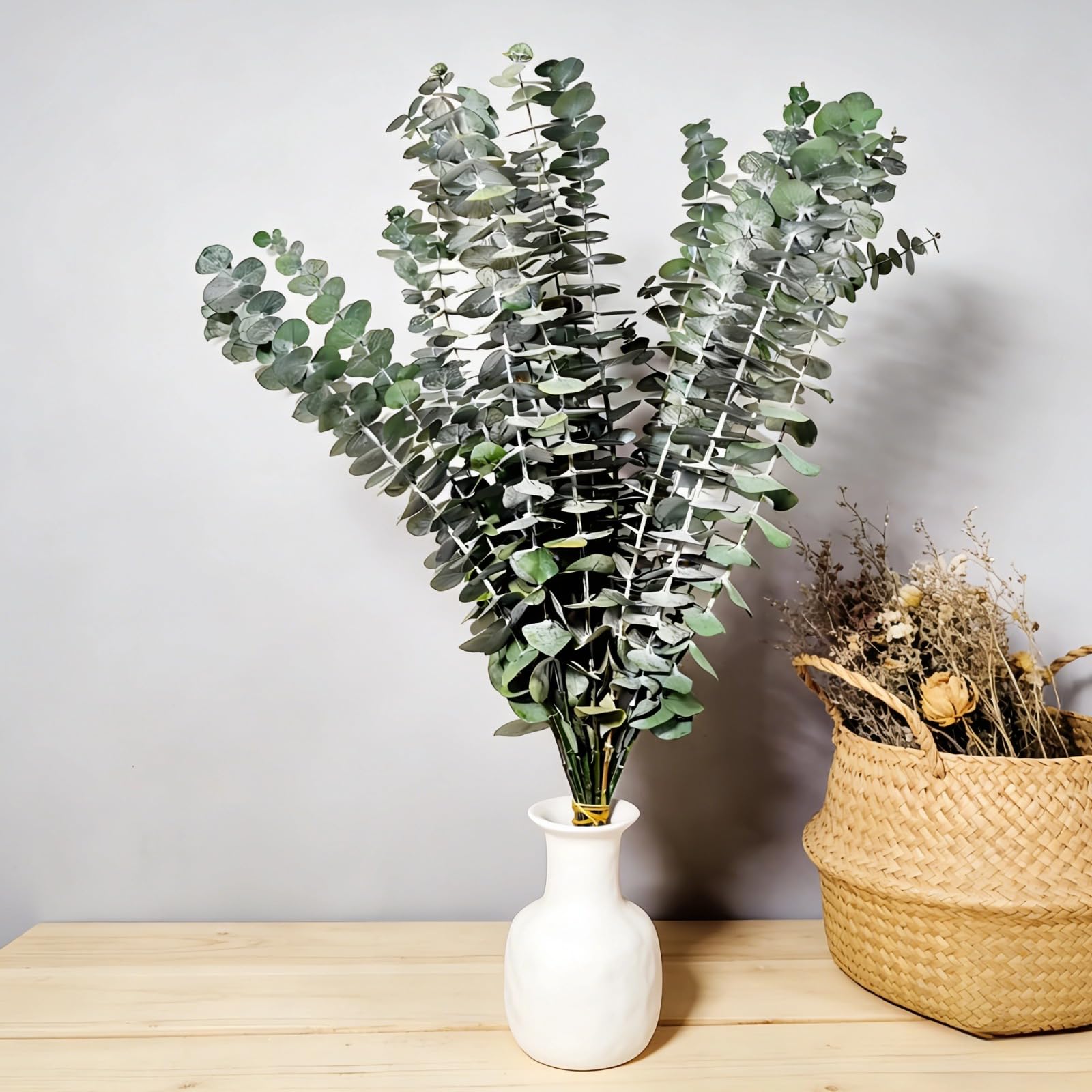 Lot de 35 tiges d'eucalyptus séché, Bouquet de tiges d'eucalyptus préservées, 43 cm, Composition Florale Naturelle pour la Maison, noué à la Main avec Corde de Jute, sans Entretien