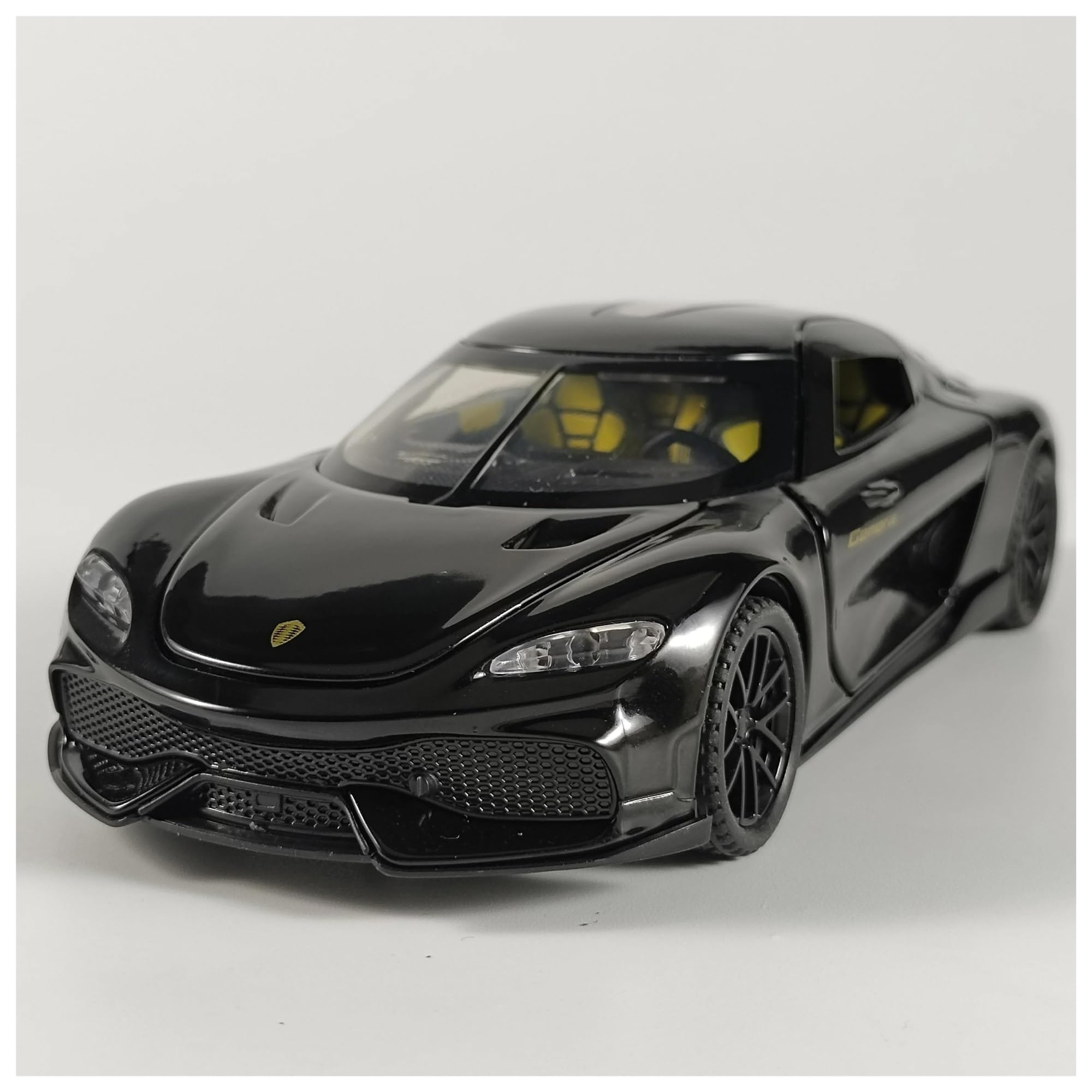 Veicoli a Motore in Scala 1/24 per Koenigsegg Gemera GT Decorazioni per Vetrina in Miniatura in Lega Metallica Pressofusa per Modellismo Modello di Auto Replica(Chrome)