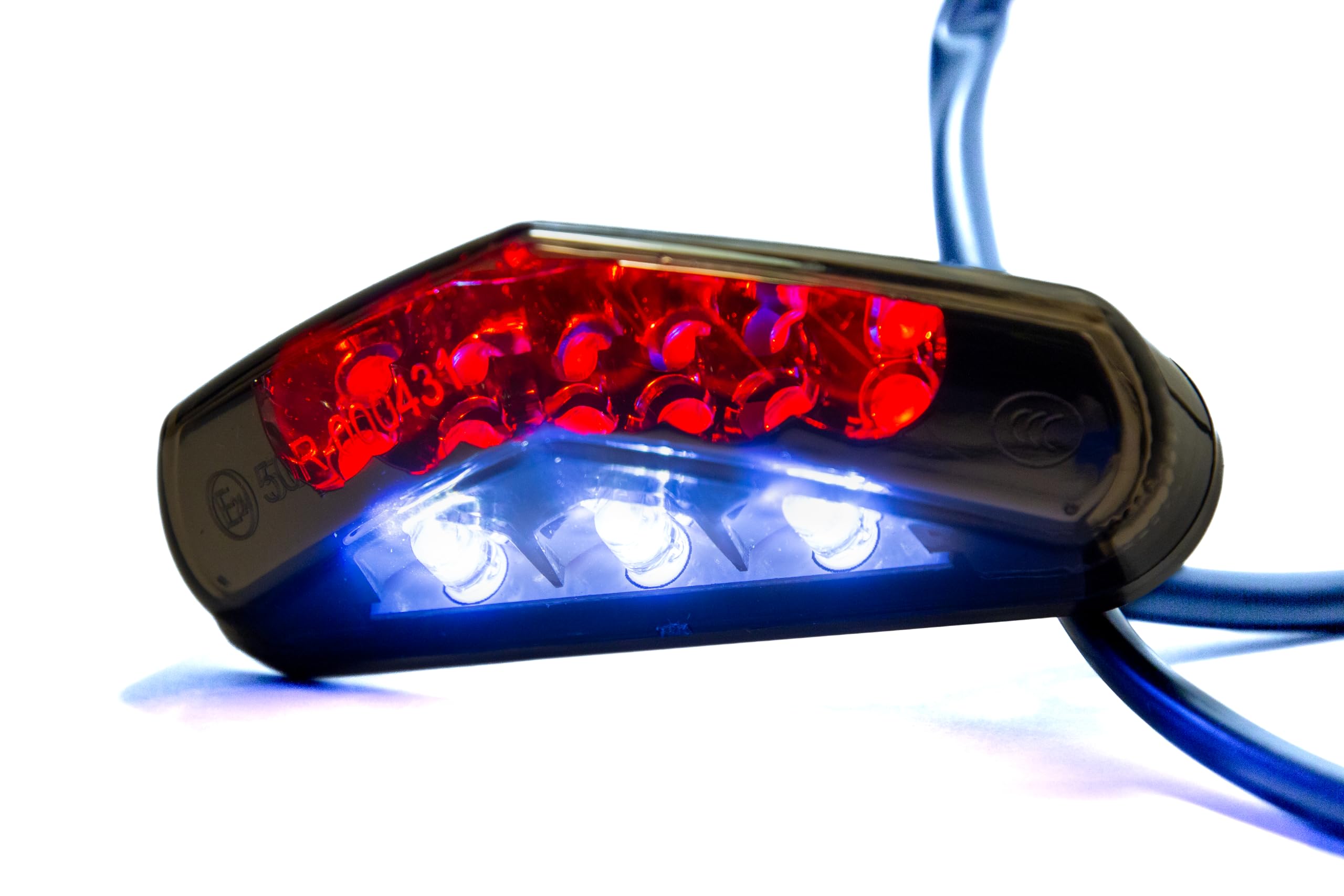 Generisch LED Rücklicht Motorrad Universal e-geprüft mit integr. Kennzeichenbeleuchtung