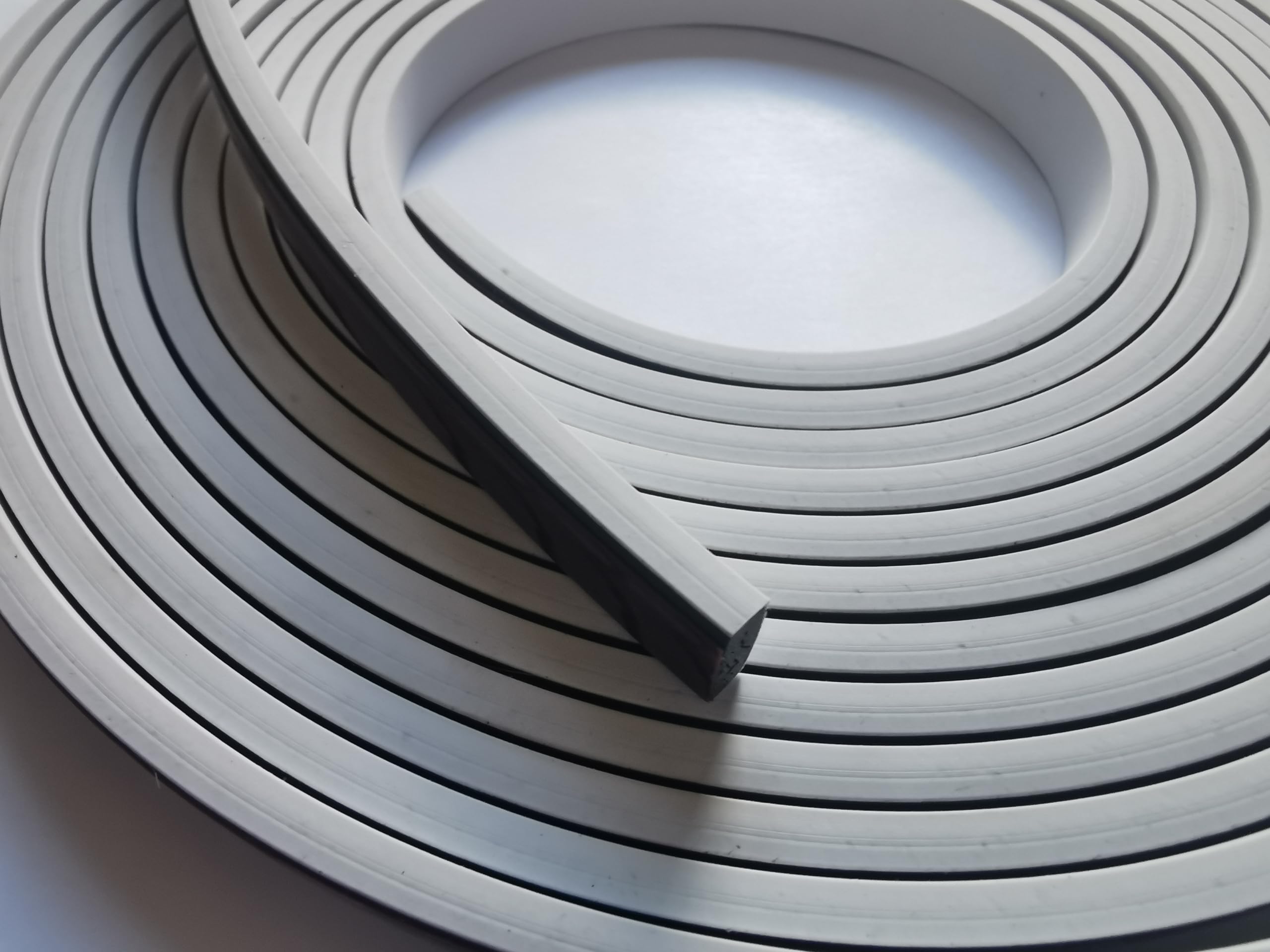 10 x 4 Solid Flexible Intumescent Fire Door Seal 5M (1 Door) BS476-22 White Adhesive for routed Doors & Frames