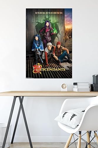 Miniatura 4 de Trends International Póster de pared con diseño de Descendants Key Art (22.375 x 34 pulgadas)