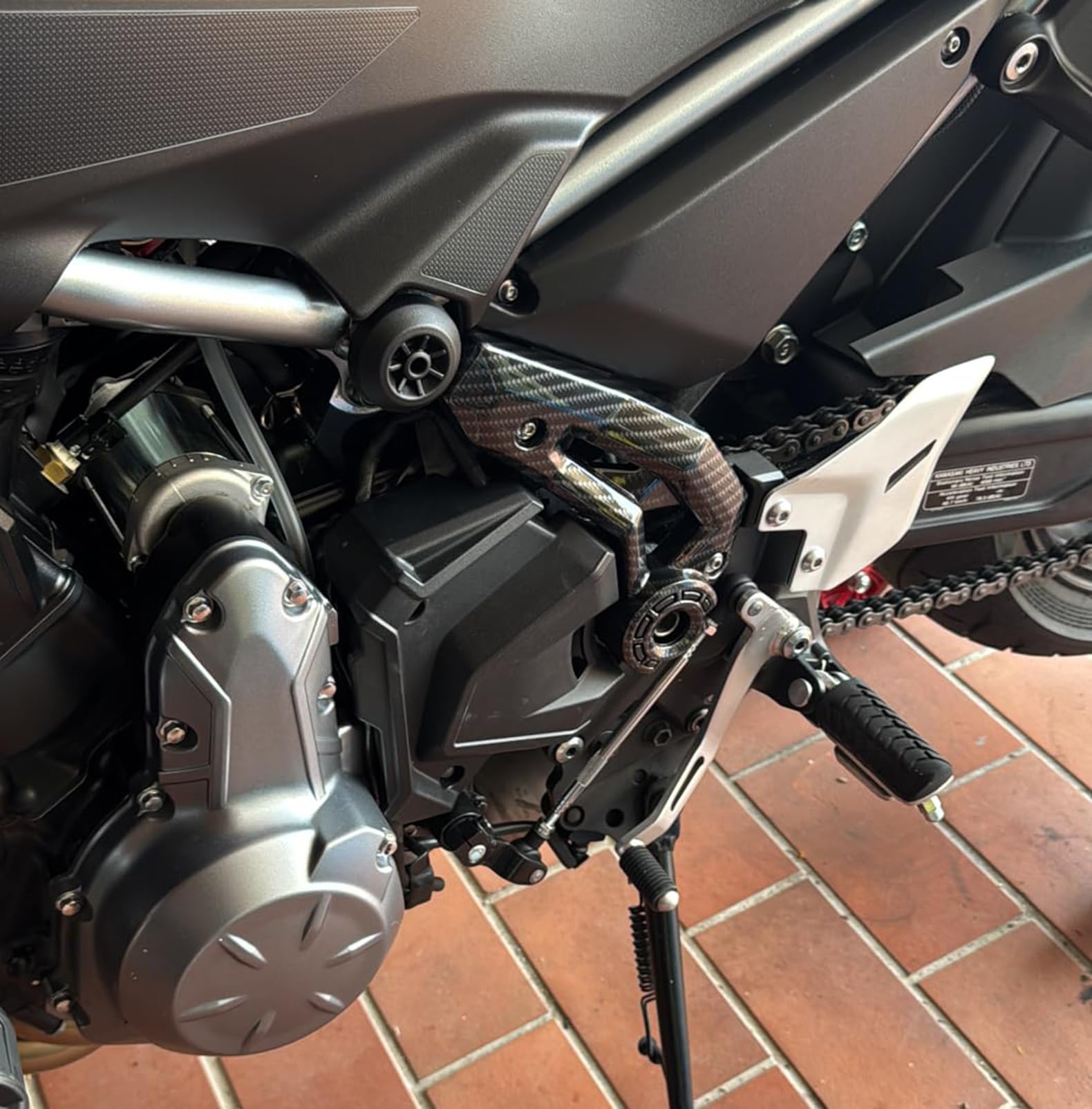 Panneaux latéraux pour Ninja 650 Z650 2017-2023 2024 2025 2026 Garniture de remplissage de cadre Protection de carénage (Fibre de carbone)