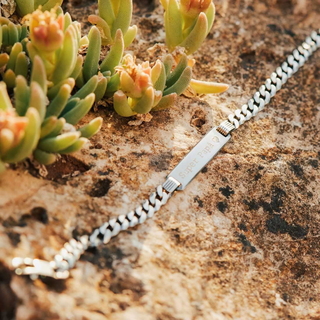 Giuzi - Bracciale Uomo Argento 925 Personalizzabile con Targhetta Incisa, Catena Grumetta Regolabile, Idea Regalo Uomo con Confezione