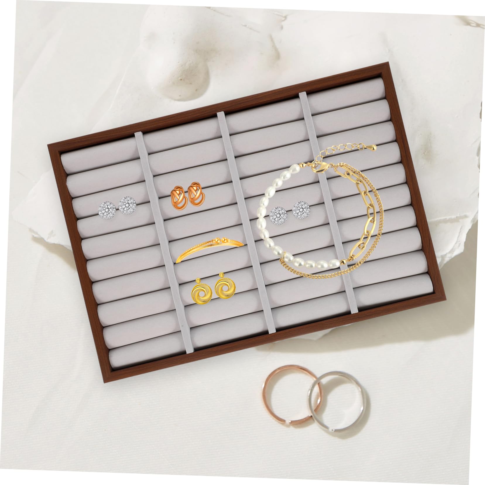 KOMBIUDA Holz Ringaufbewahrungsschale mit Leichtem Design und Schwamm Schmucktablett für Ringe und Ohrringe für Reisen und Dating in Braun
