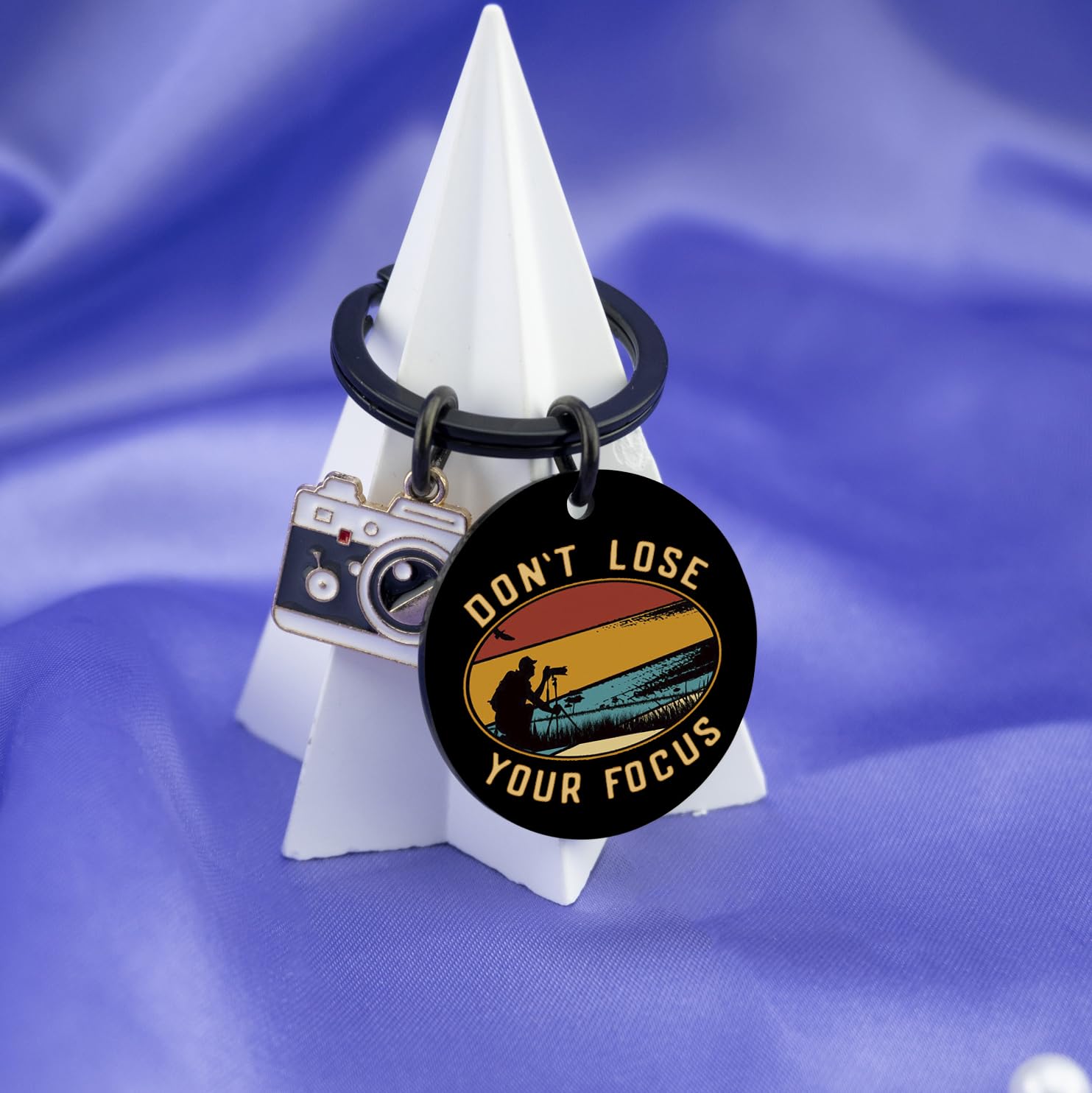 Cool Photographer Gifts for Him Unique Camera Keychain Gifts for Photographers Photography Enthusiasts Men Boyfriend Husband Inspirational Birthday Fathers Day Gift Idea-Don't Lose Your Focus