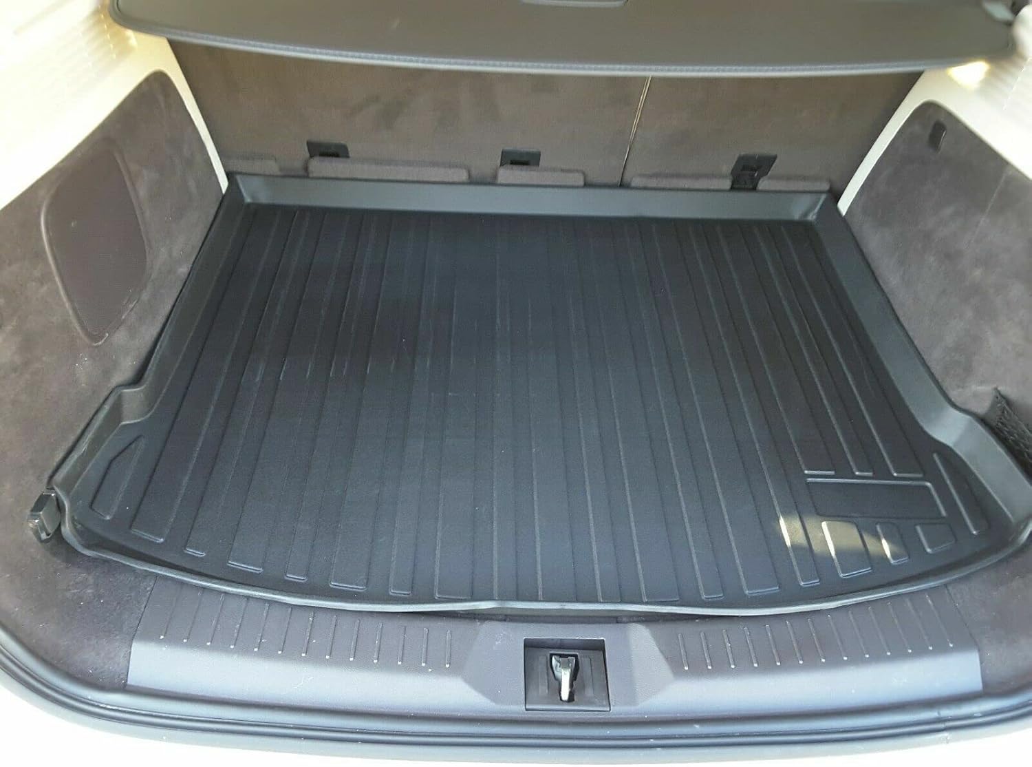 Cargo Liner - Trunk Mat for Lincoln MKC 2015-2019 – Weather-Resistant Trunk Mats for Cars with Raised Lip – Non-Slip Car Trunk Mat Rubber – Easy to Install – Laser Pre-Cut Design