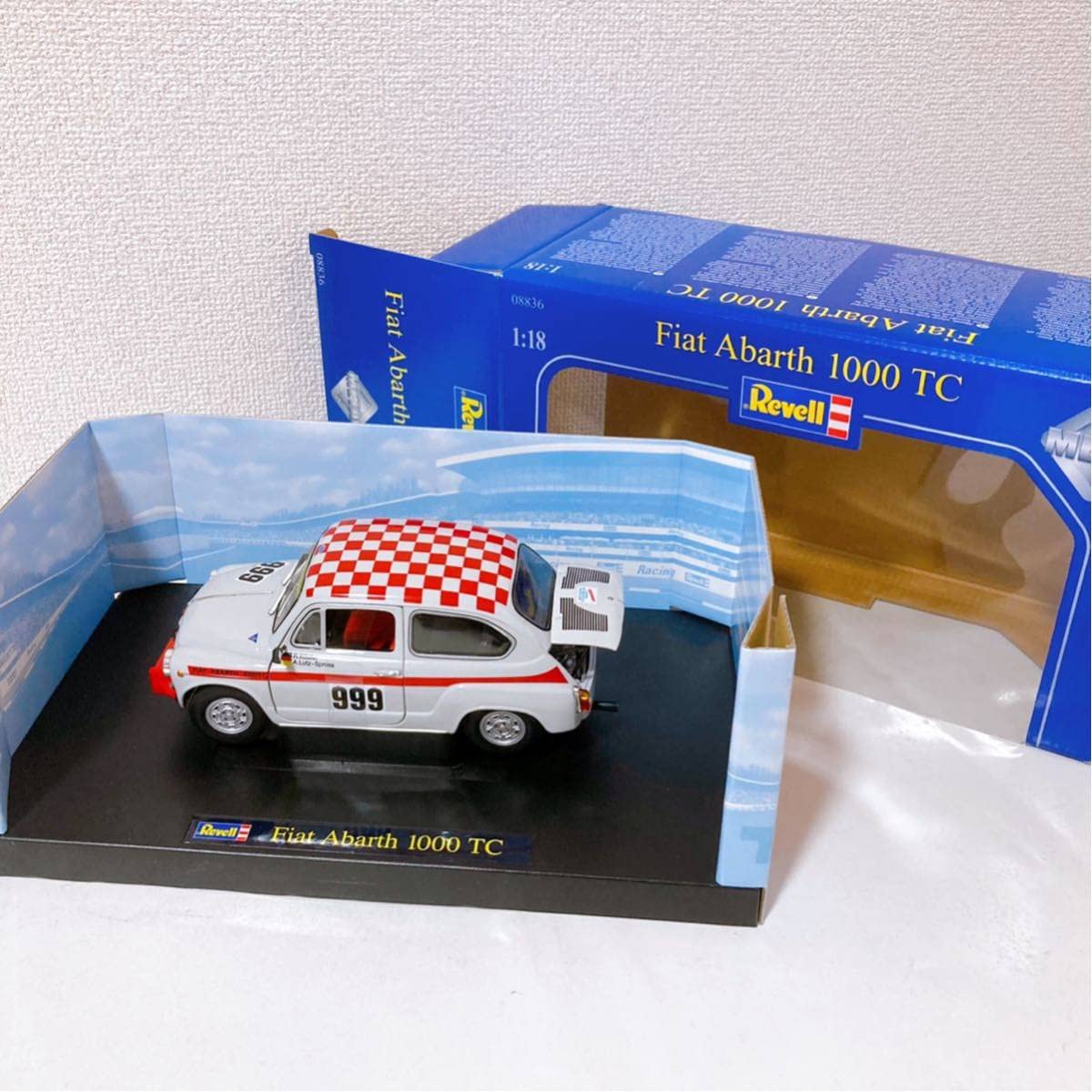 Amazon | Revell フィアット アバルト 1000 TC 1/18#999 【レベル Fiat