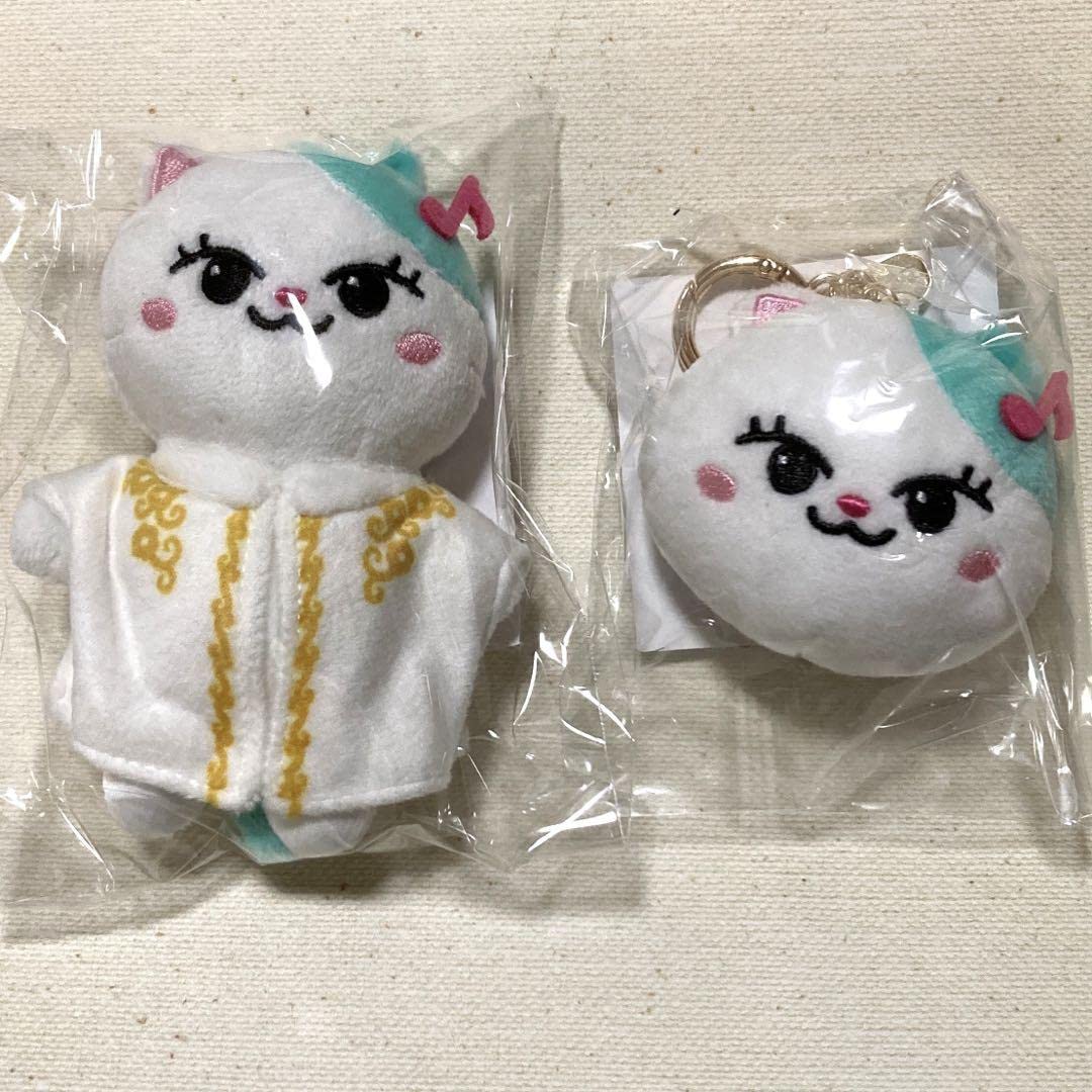 NiziU NIZOO ルキャ　バッグチャーム＆マスコットキーホルダー Amazon.co.jp: niziu マユカ NIZOO ルキャ バッグチャーム