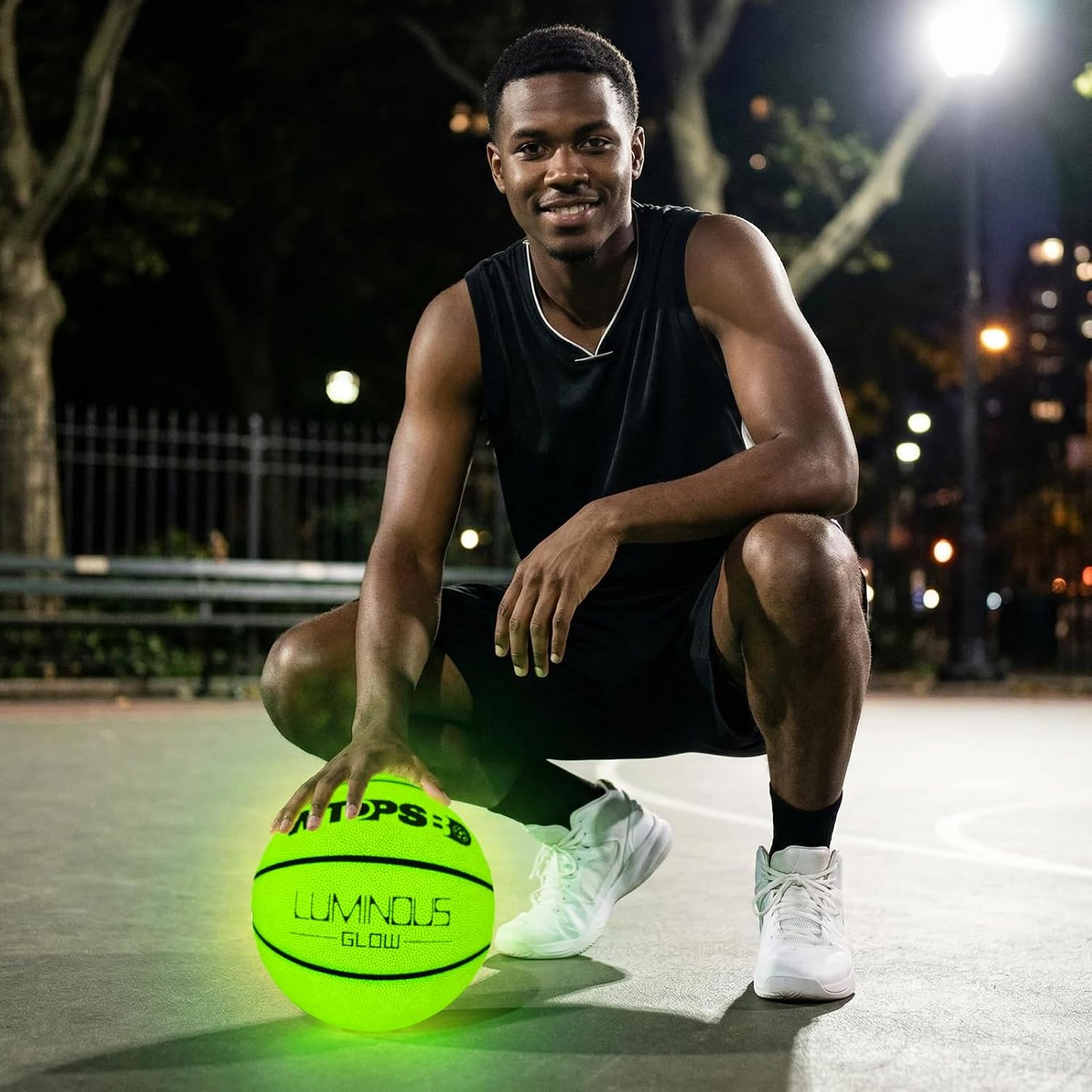 Glow in The Dark Basketball Blue, Cool Glowing Luminous Basketball with Pump and Bag Indoor Outdoor PU Leather Basketballs Size 5/6/ 7